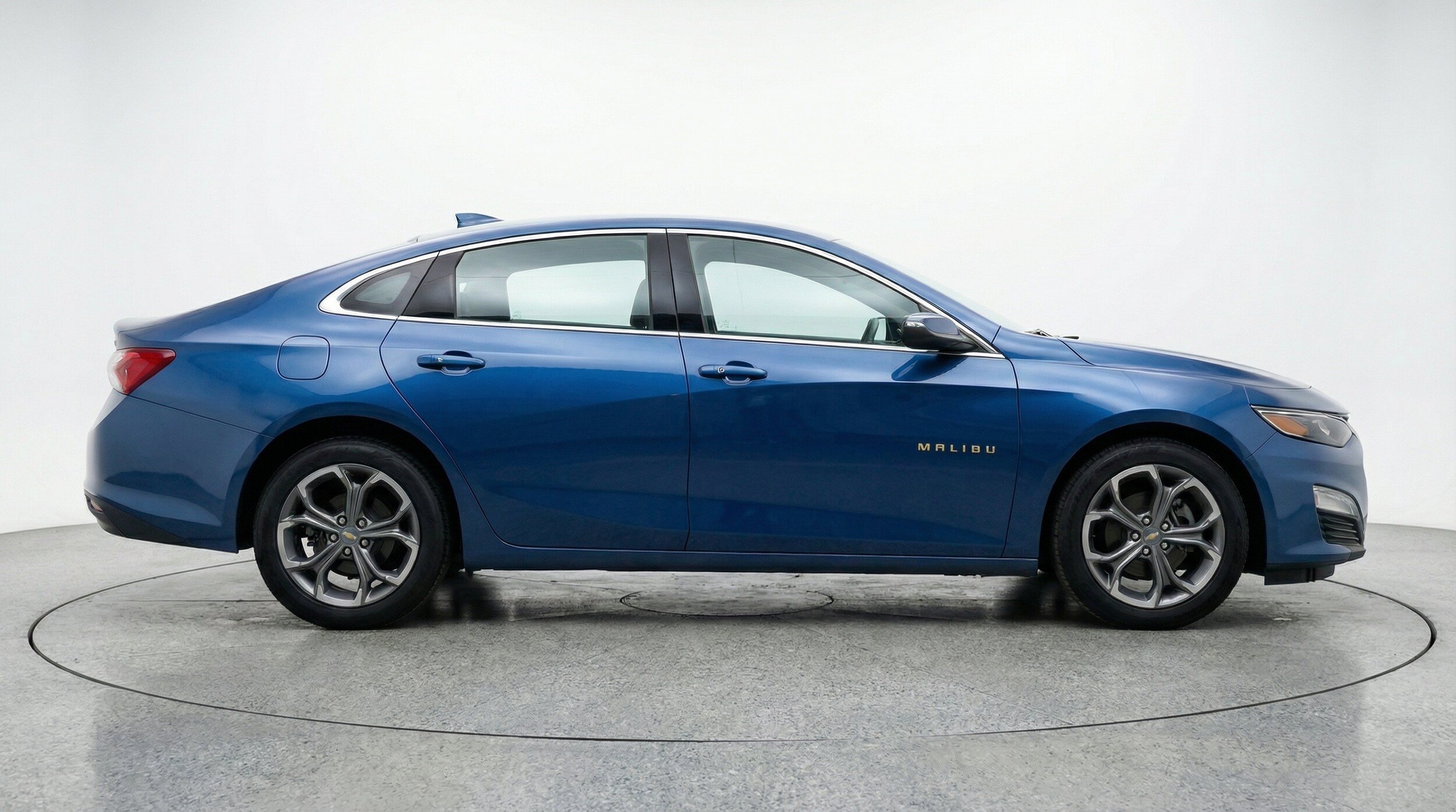 Thumbnail: 2024 Chevrolet Malibu - 11