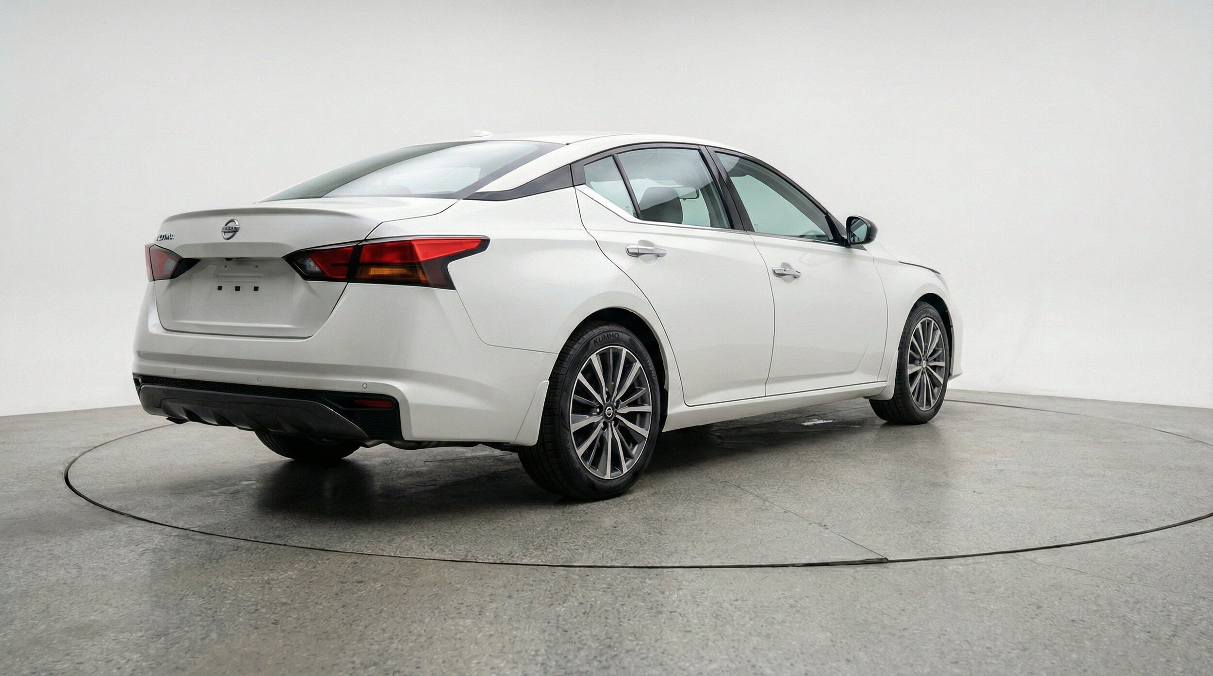 Thumbnail: 2025 Nissan Altima - 9