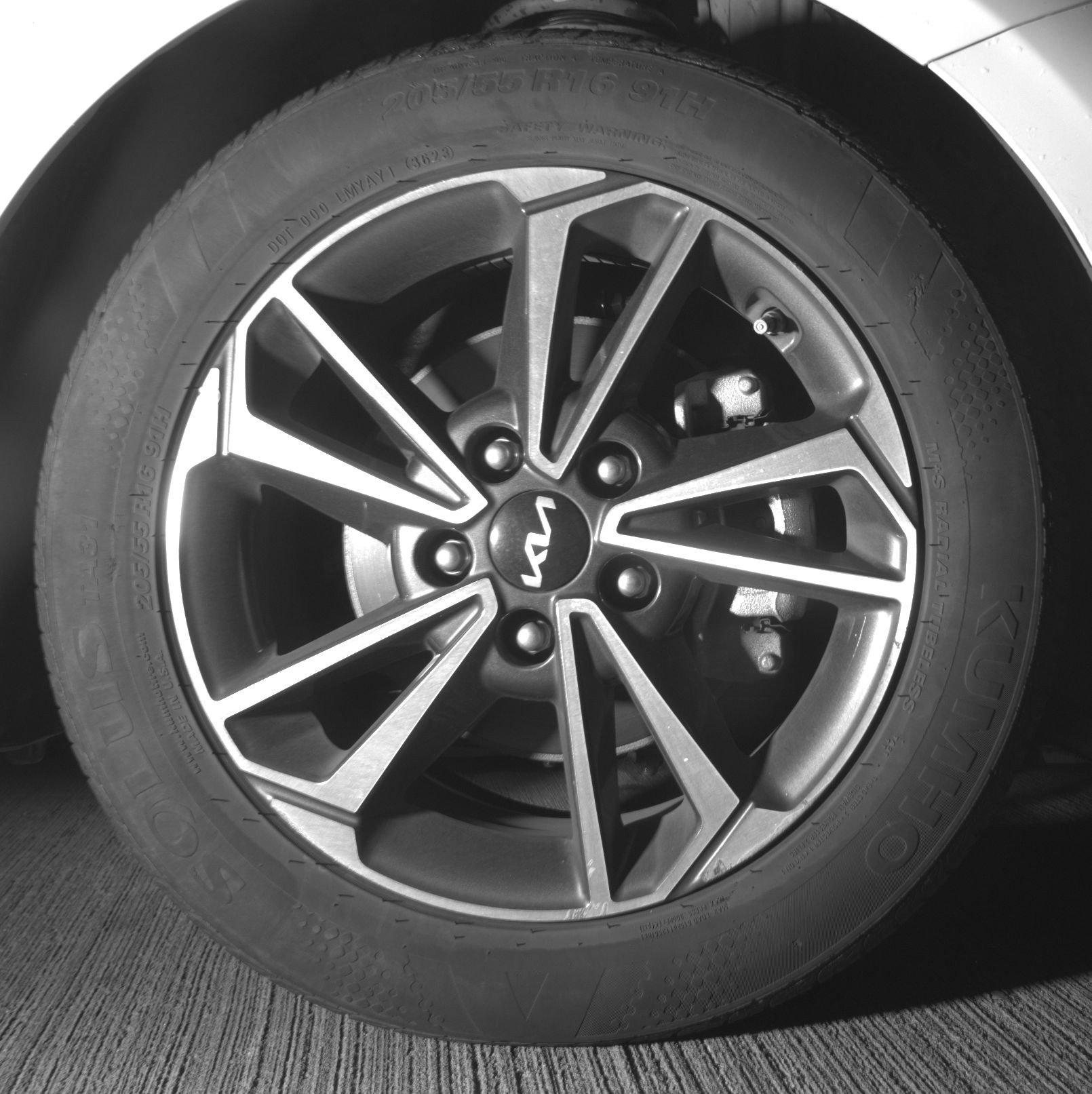 Thumbnail: 2024 Kia Forte - 18