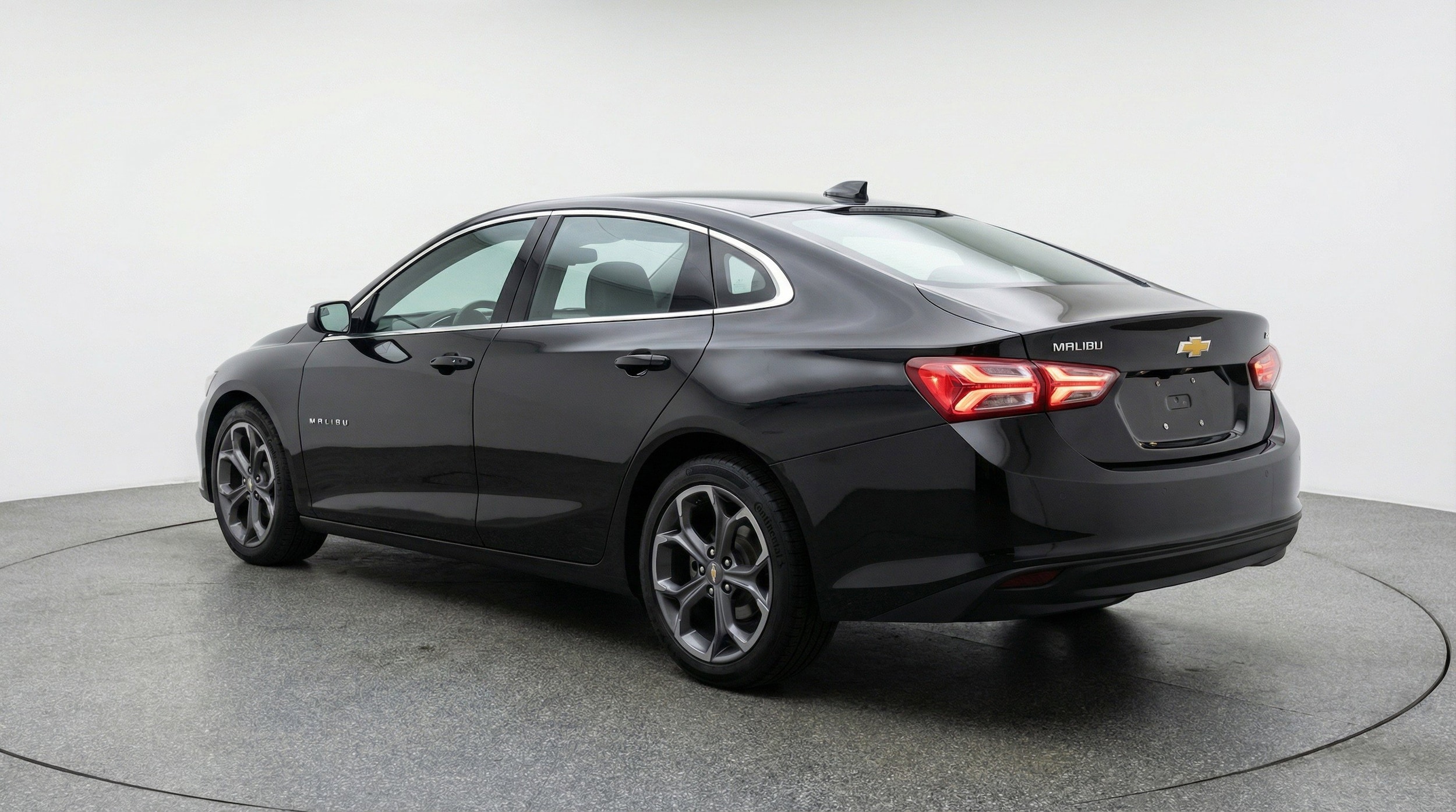 Thumbnail: 2024 Chevrolet Malibu - 6