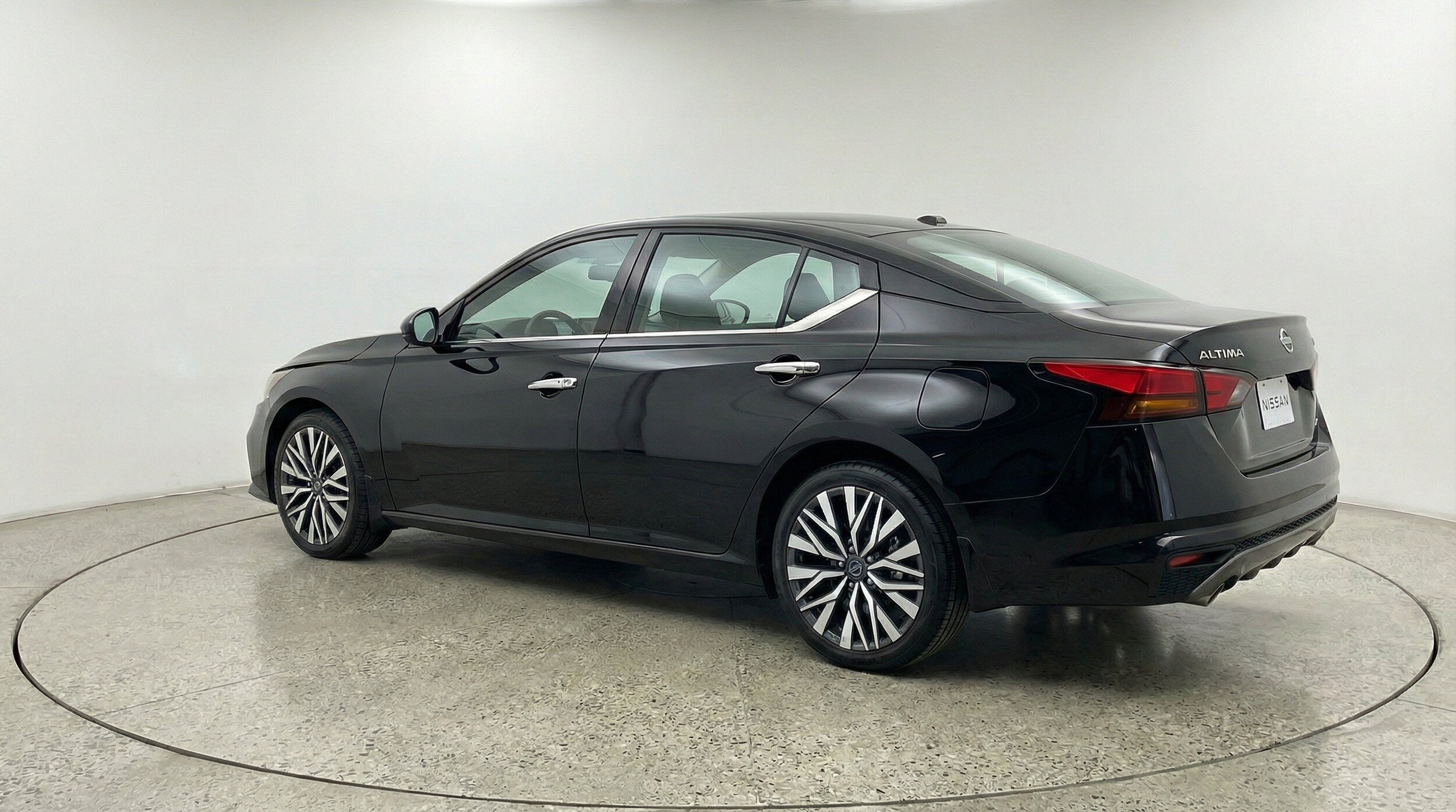 Thumbnail: 2025 Nissan Altima - 6