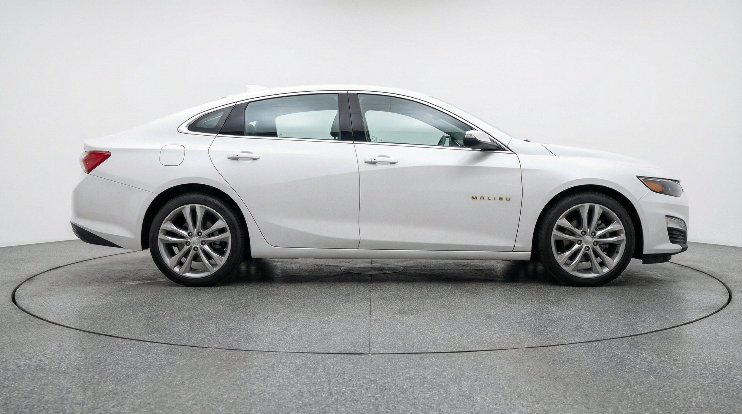 Thumbnail: 2024 Chevrolet Malibu - 11