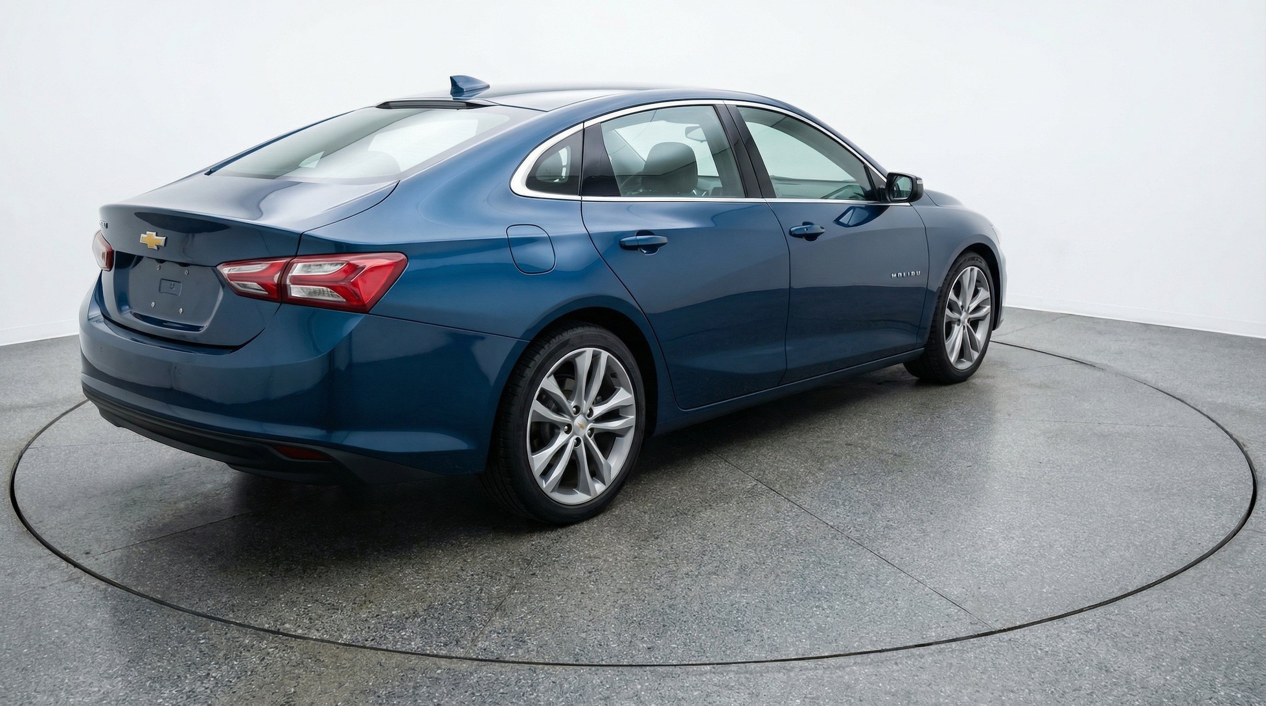 Thumbnail: 2024 Chevrolet Malibu - 9