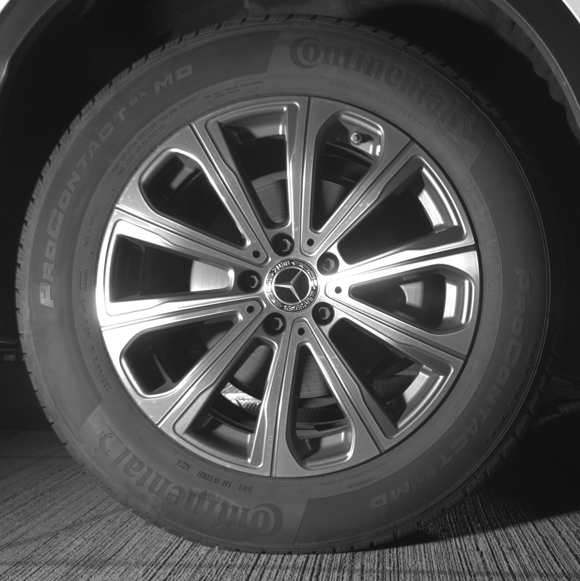 Thumbnail: 2024 Mercedes-Benz GLC - 15