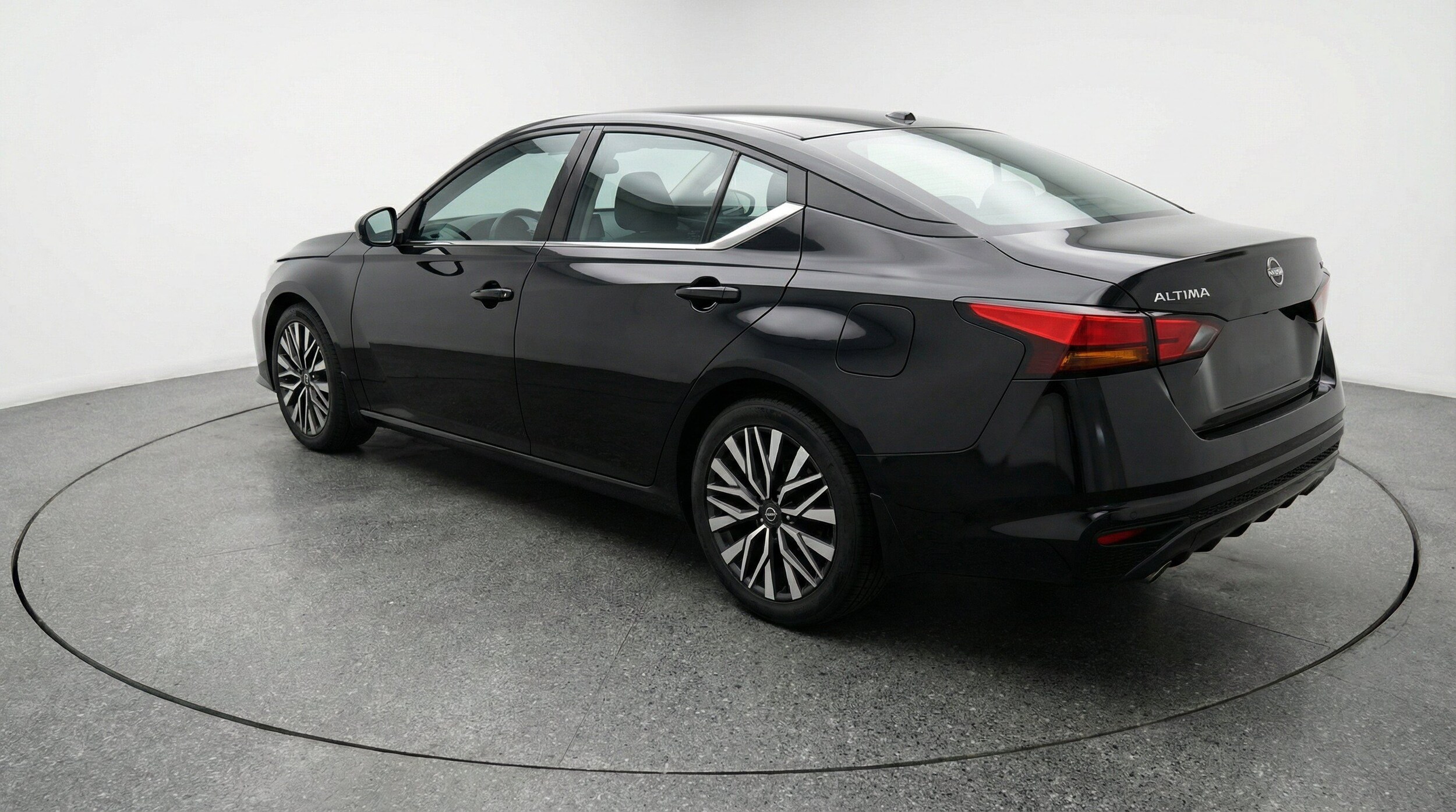 Thumbnail: 2025 Nissan Altima - 6