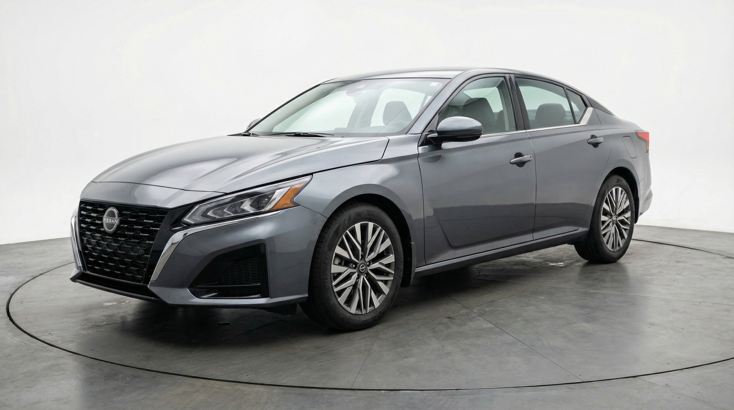 Thumbnail: 2025 Nissan Altima - 3