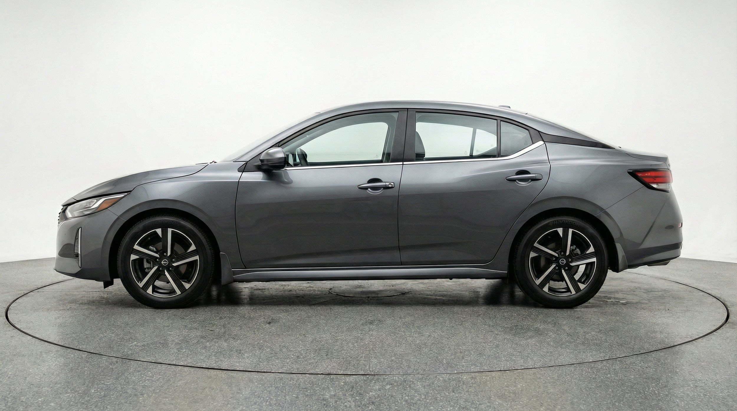 Thumbnail: 2025 Nissan Sentra - 5