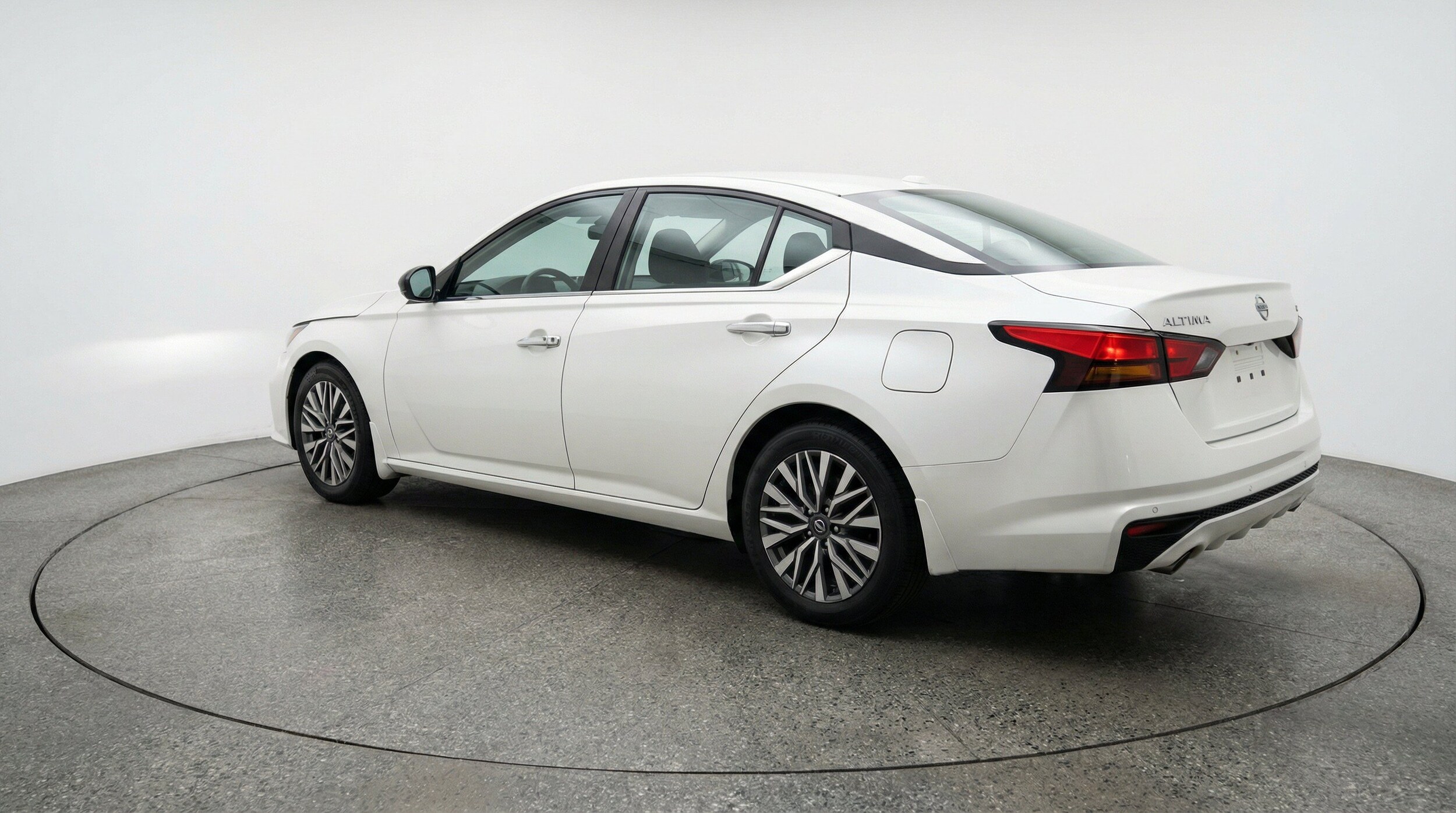 Thumbnail: 2025 Nissan Altima - 6