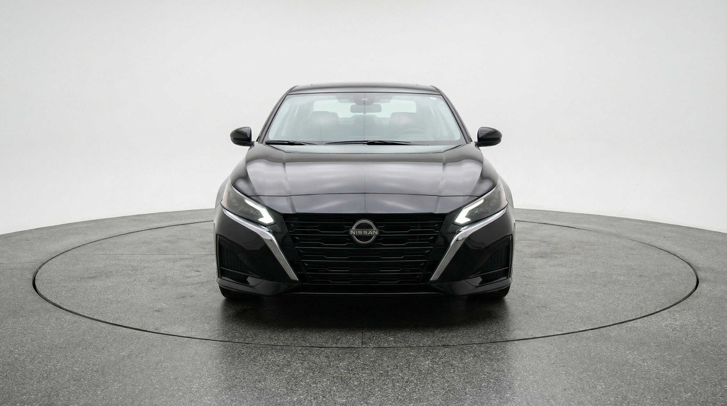 Thumbnail: 2025 Nissan Altima - 2