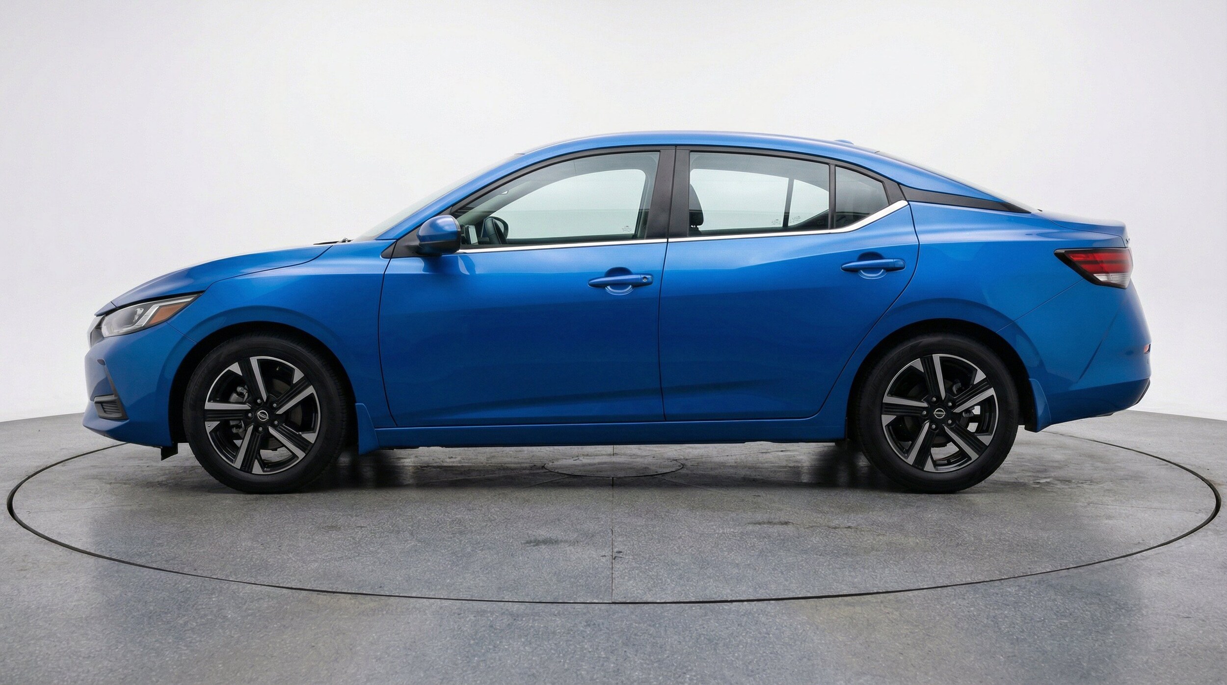 Thumbnail: 2025 Nissan Sentra - 5