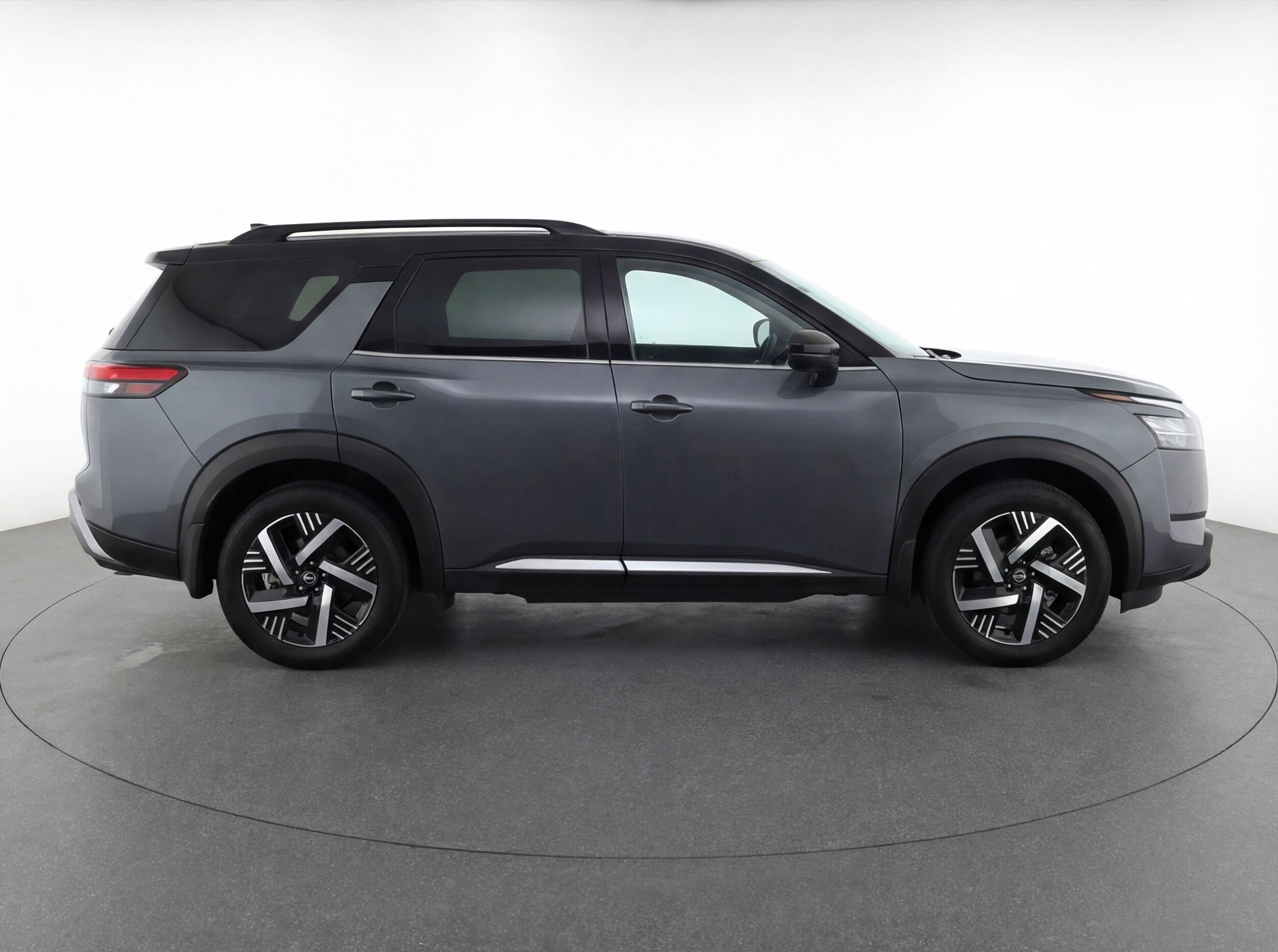 Thumbnail: 2025 Nissan Kicks - 11