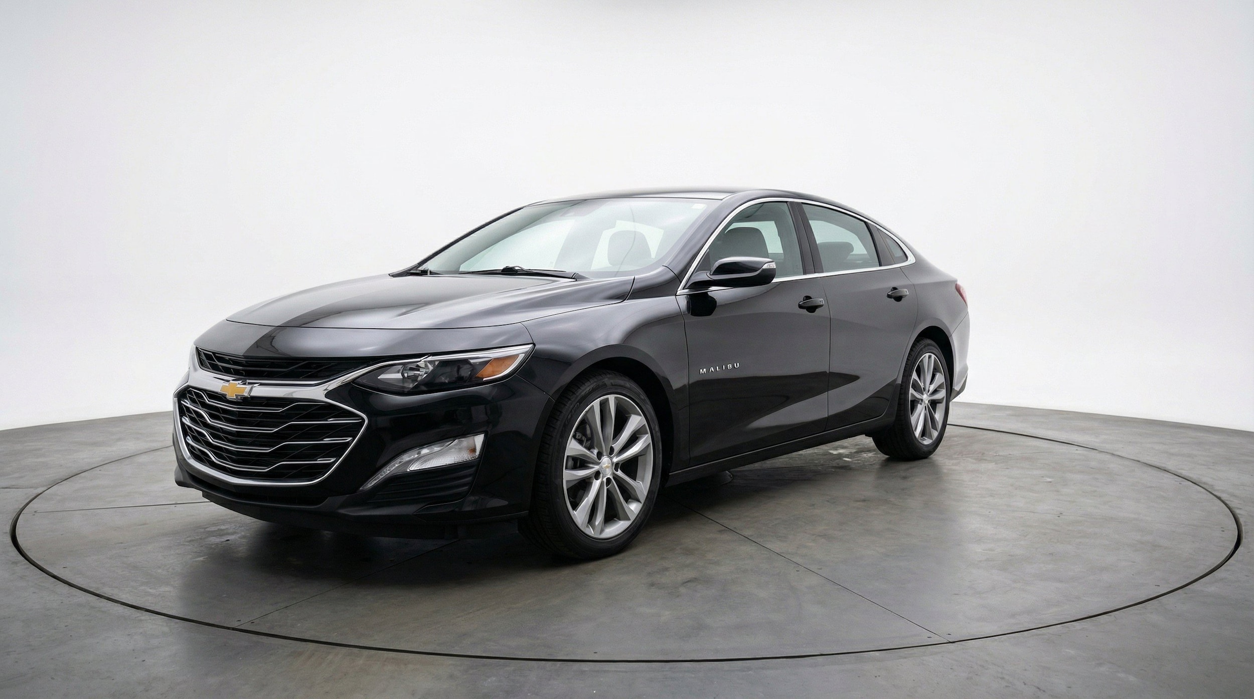Thumbnail: 2024 Chevrolet Malibu - 3