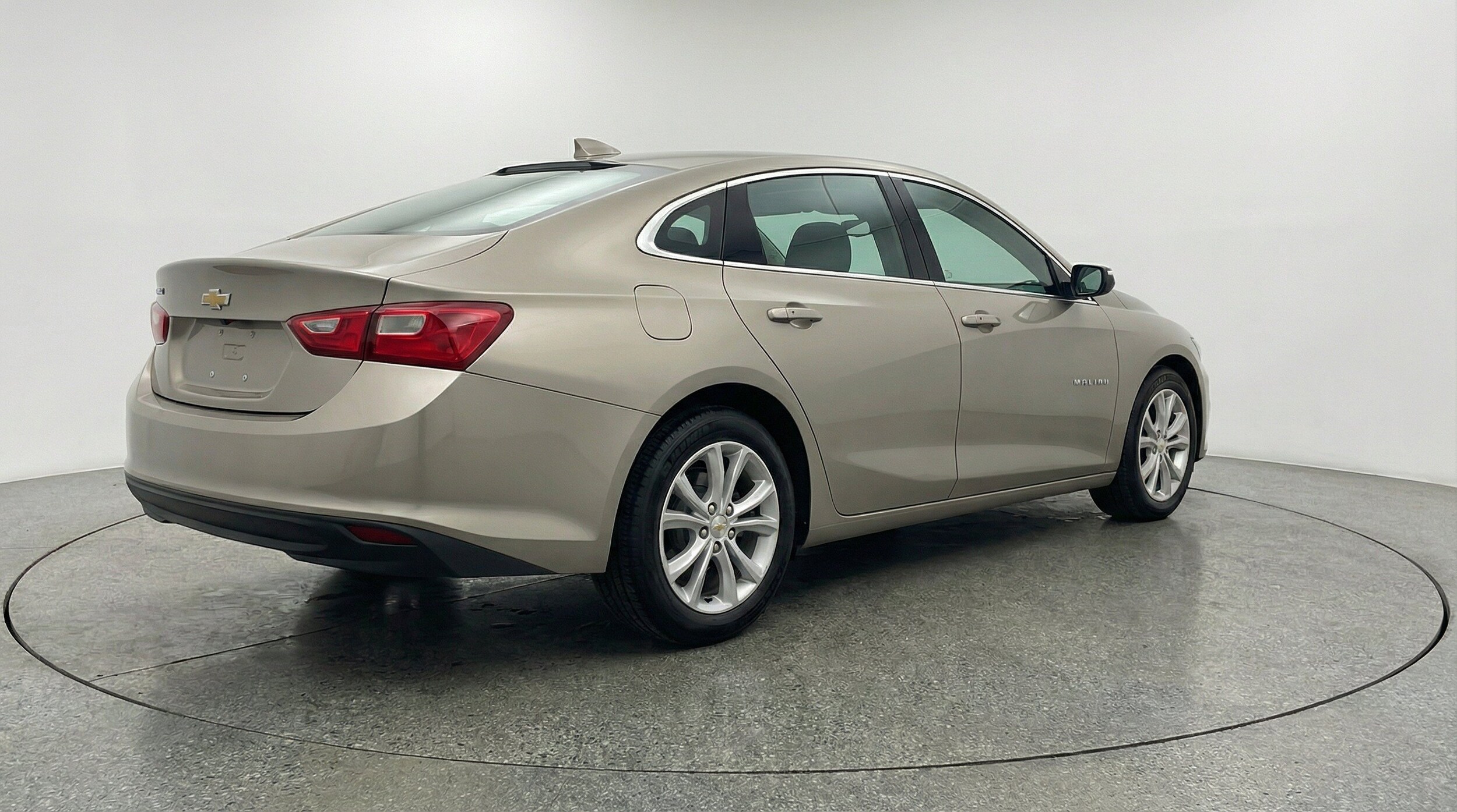 Thumbnail: 2024 Chevrolet Malibu - 9