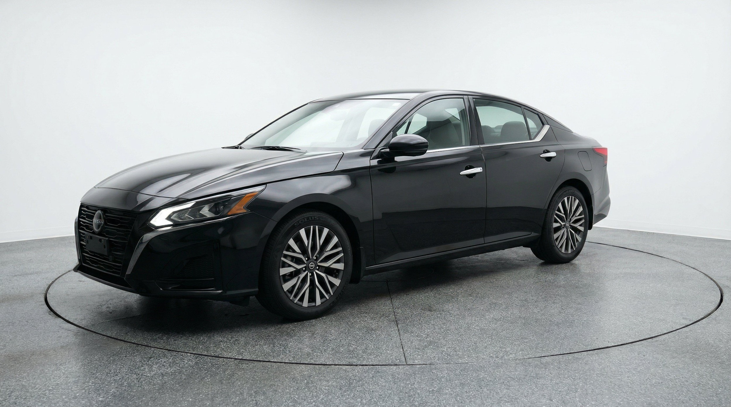 Thumbnail: 2025 Nissan Altima - 3