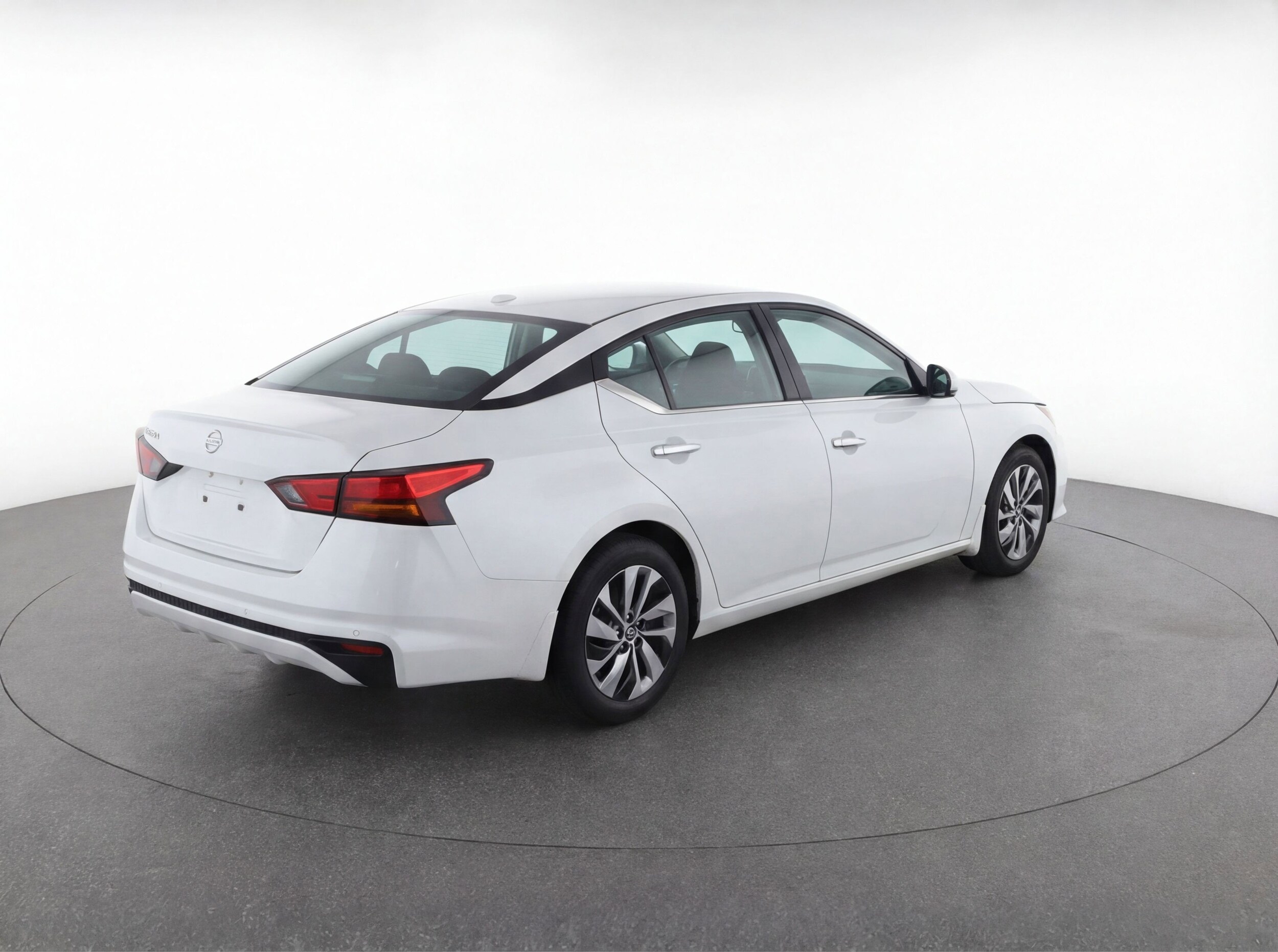 Thumbnail: 2023 Nissan Altima - 9