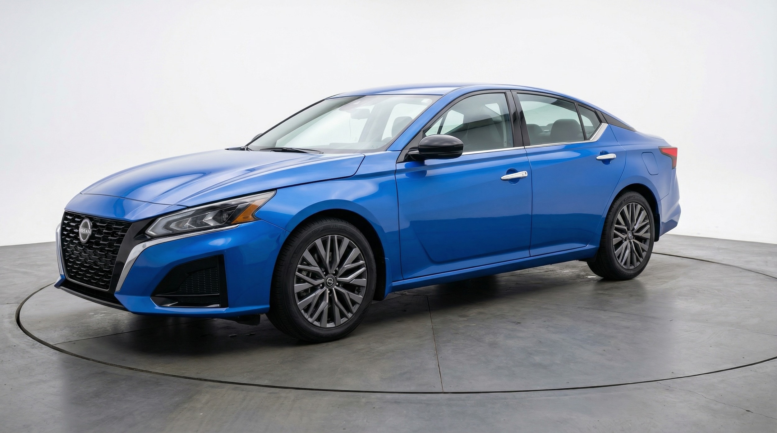 Thumbnail: 2025 Nissan Altima - 3