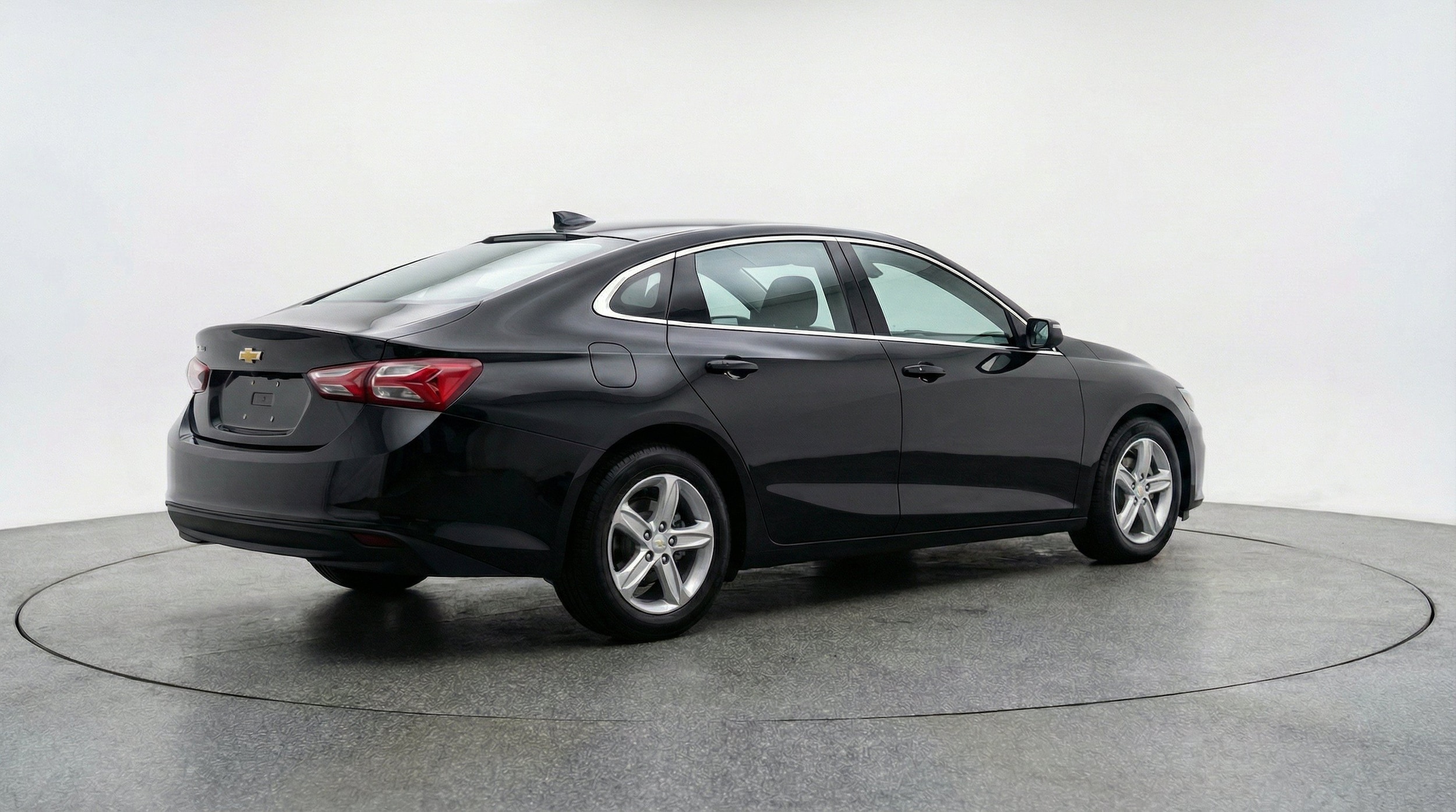 Thumbnail: 2024 Chevrolet Malibu - 9