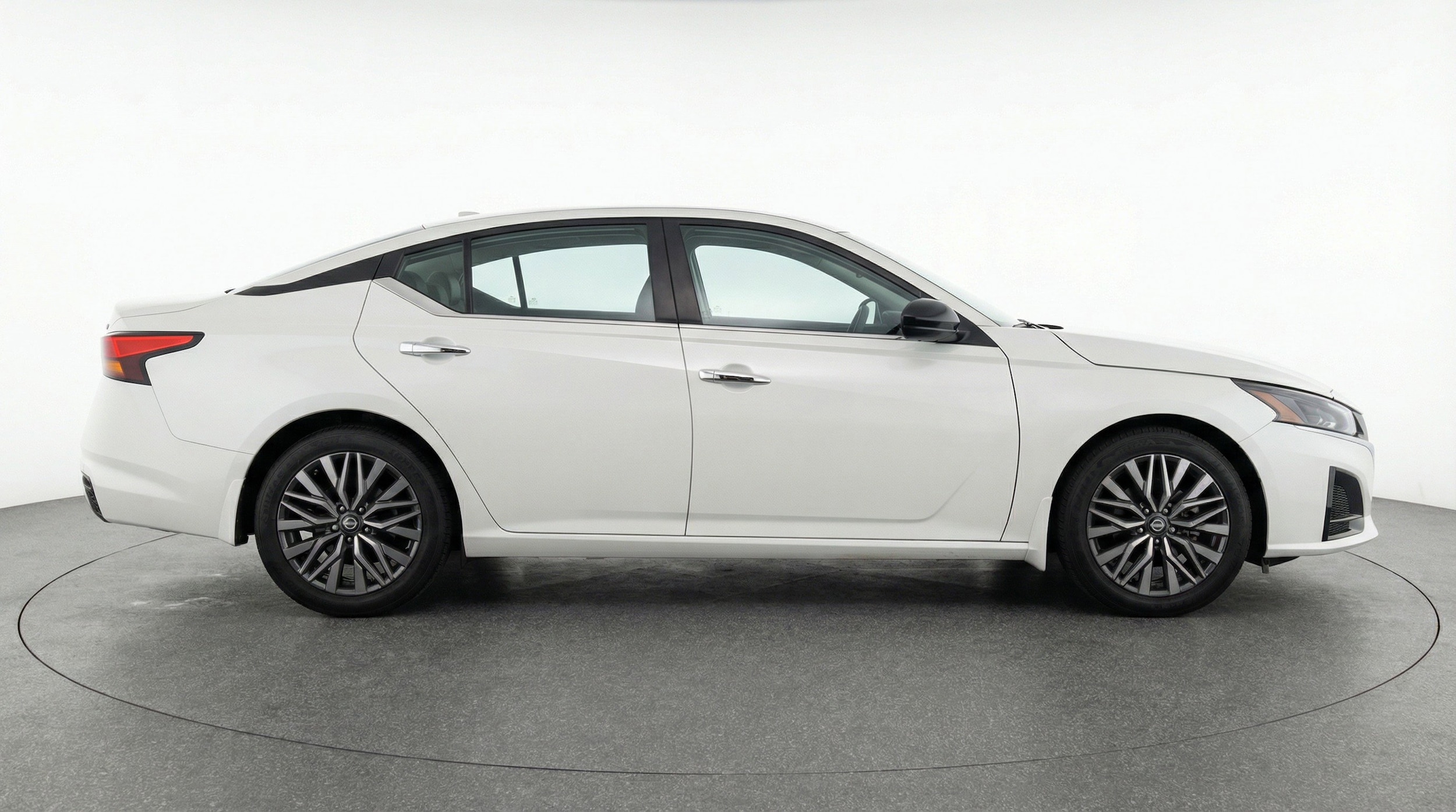 Thumbnail: 2025 Nissan Altima - 11