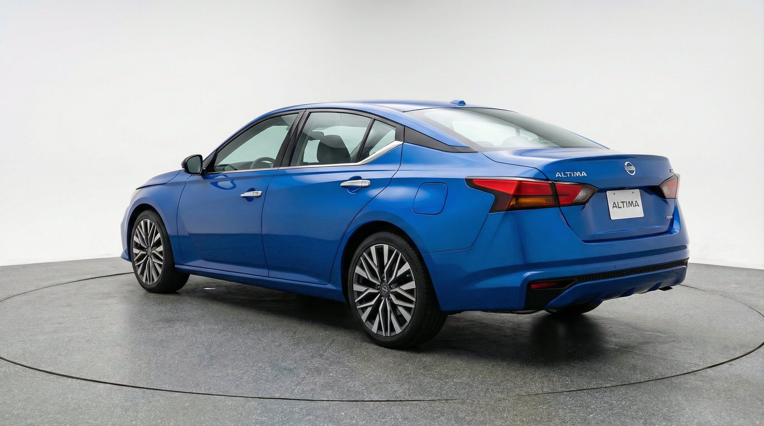 Thumbnail: 2025 Nissan Altima - 6