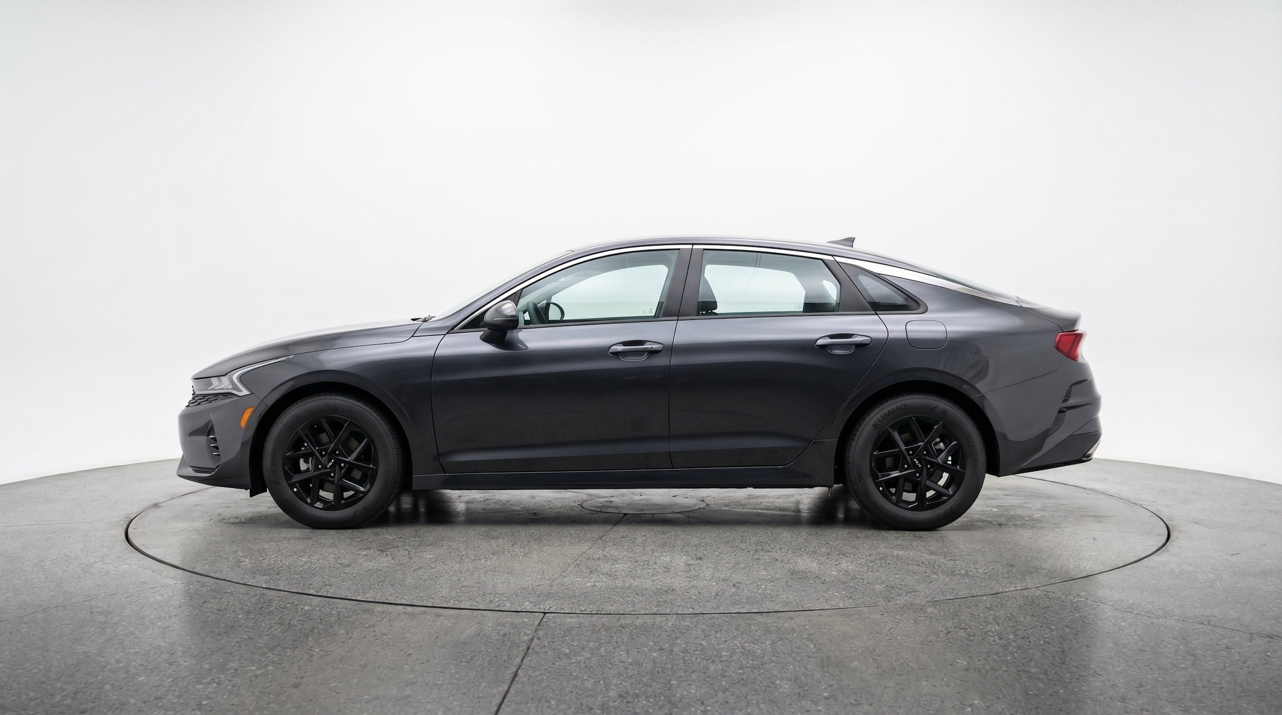Thumbnail: 2025 Kia K5 - 5