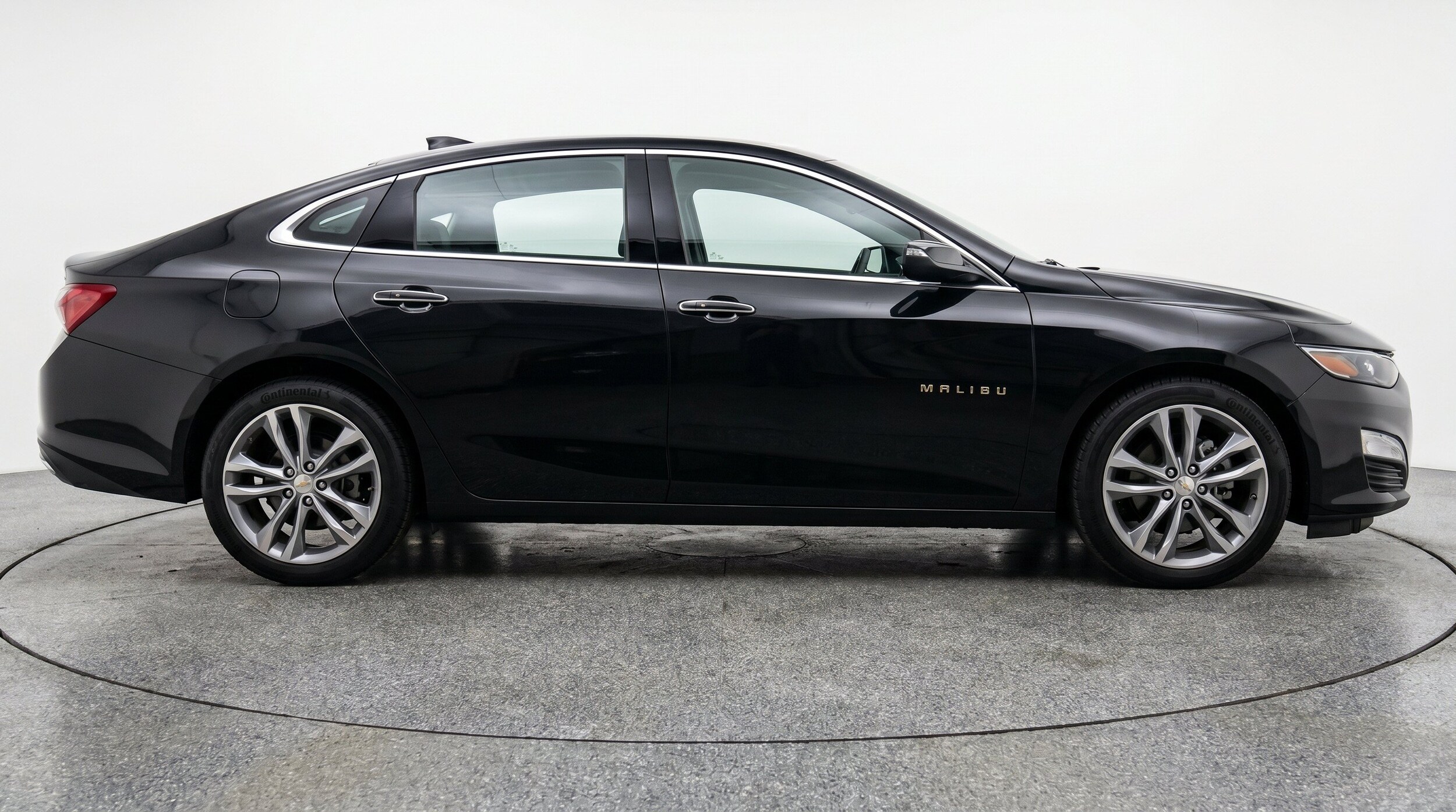 Thumbnail: 2024 Chevrolet Malibu - 11