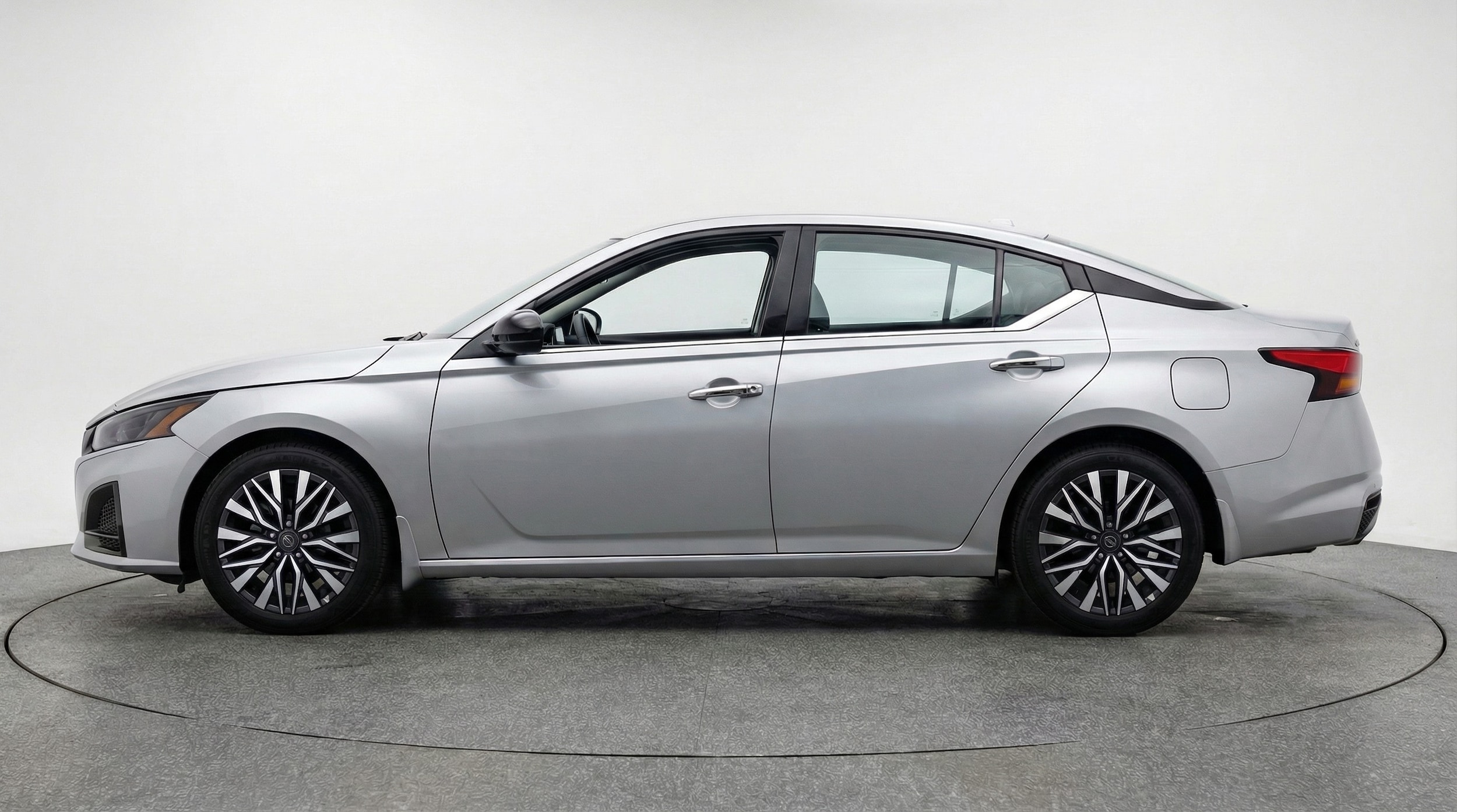 Thumbnail: 2025 Nissan Altima - 4