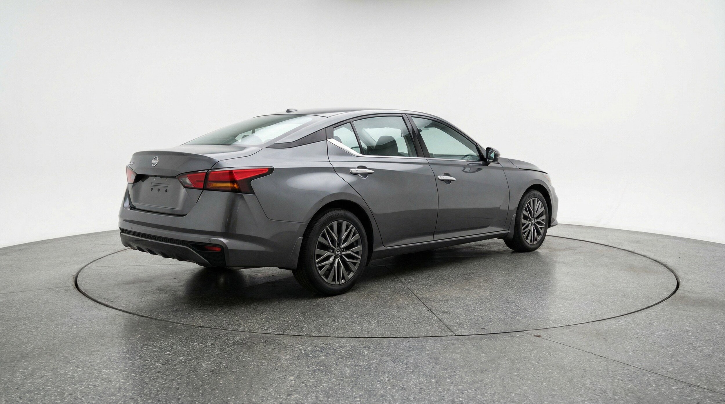 Thumbnail: 2025 Nissan Altima - 9