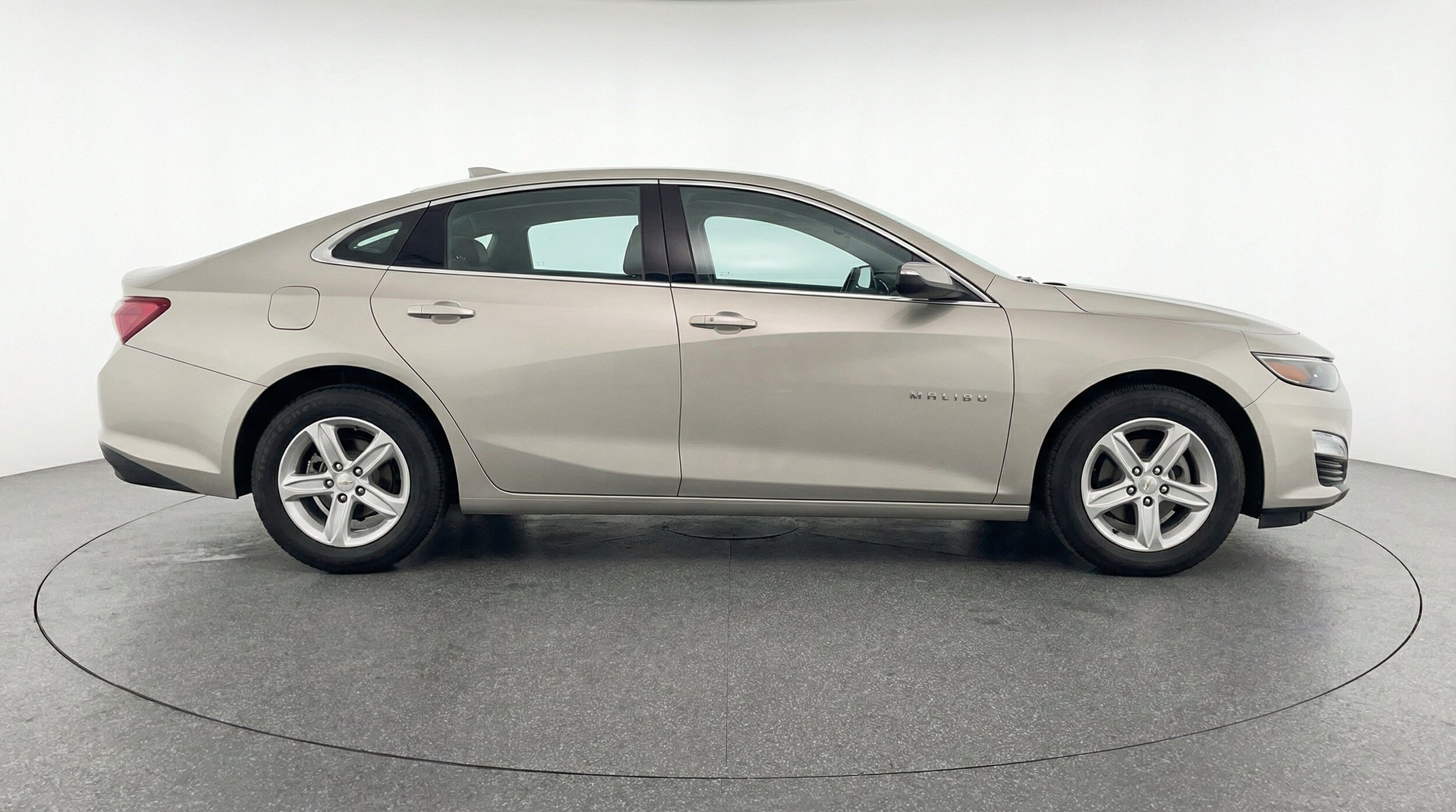 Thumbnail: 2024 Chevrolet Malibu - 11