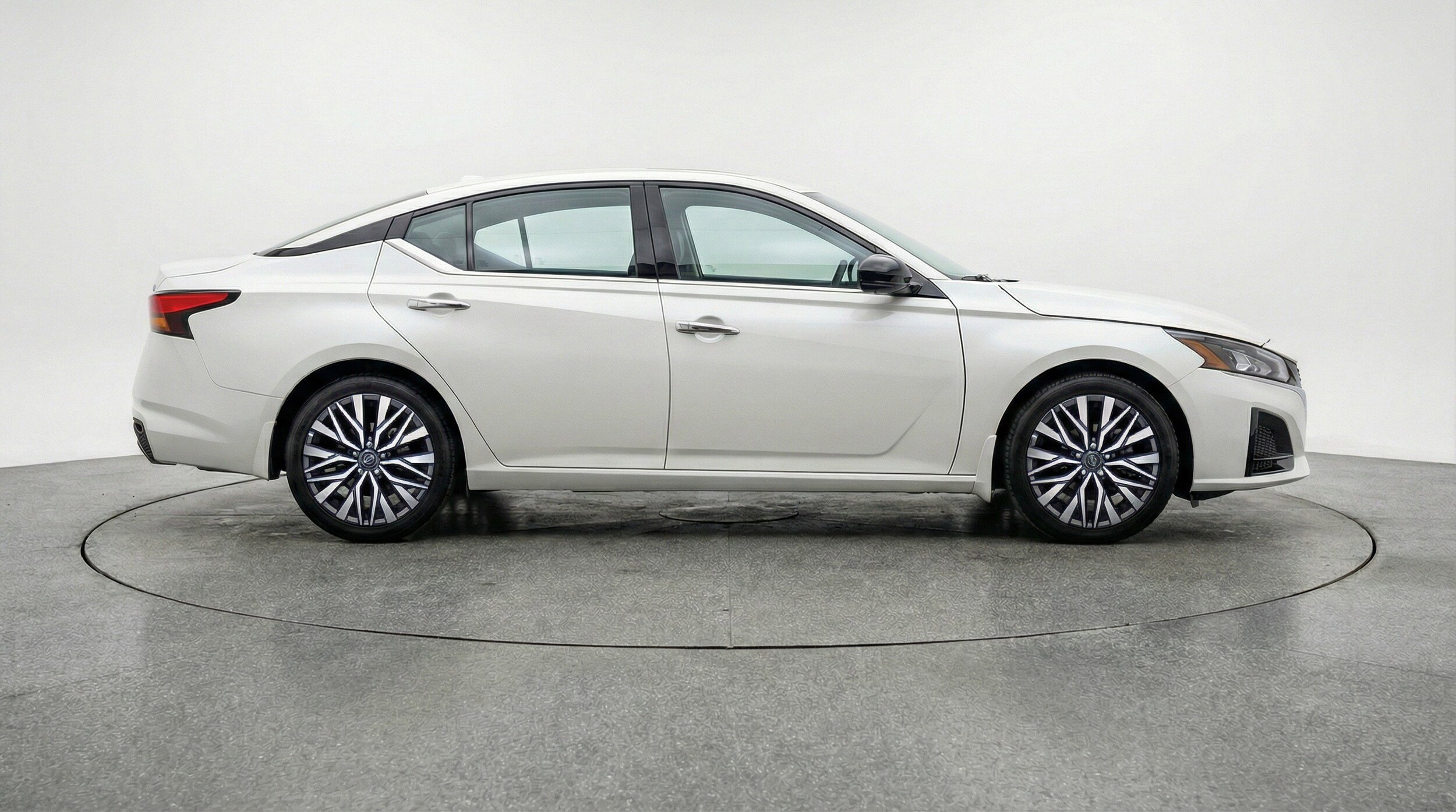 Thumbnail: 2025 Nissan Altima - 11