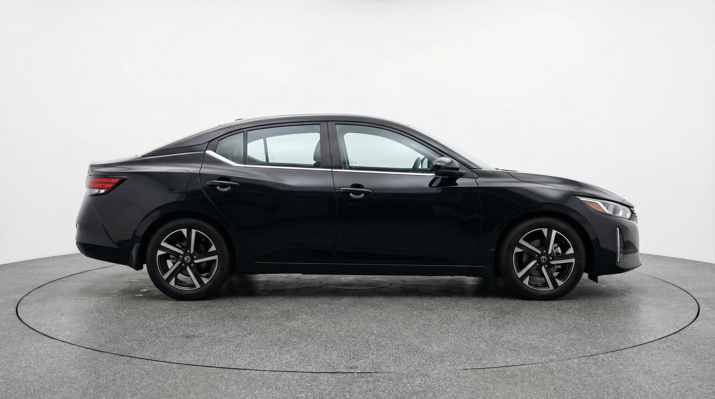 Thumbnail: 2025 Nissan Sentra - 11