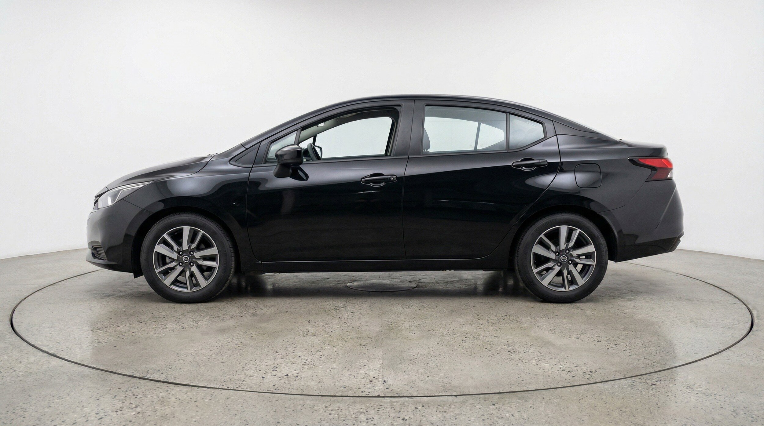 Thumbnail: 2025 Nissan Versa - 5