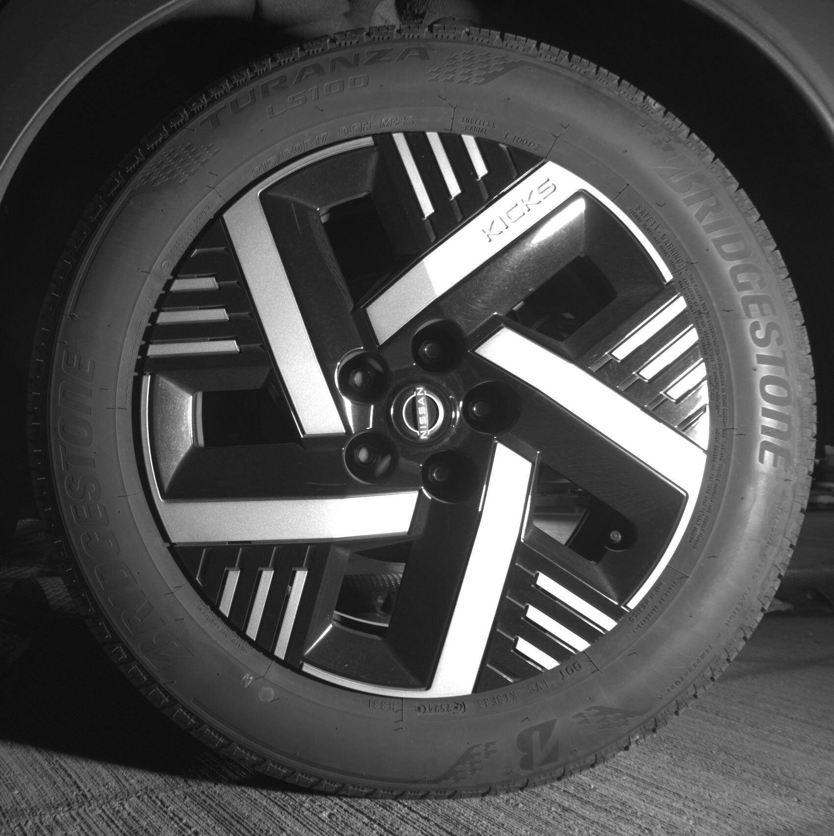 Thumbnail: 2025 Nissan Kicks - 11