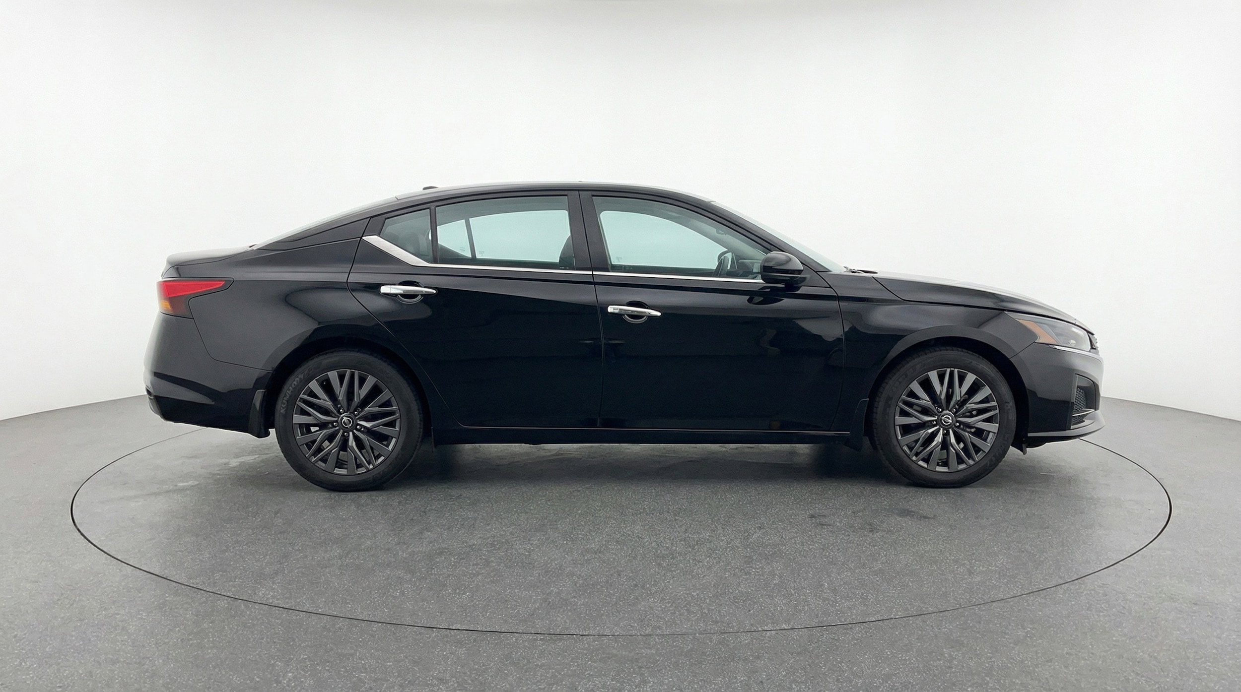 Thumbnail: 2025 Nissan Altima - 11