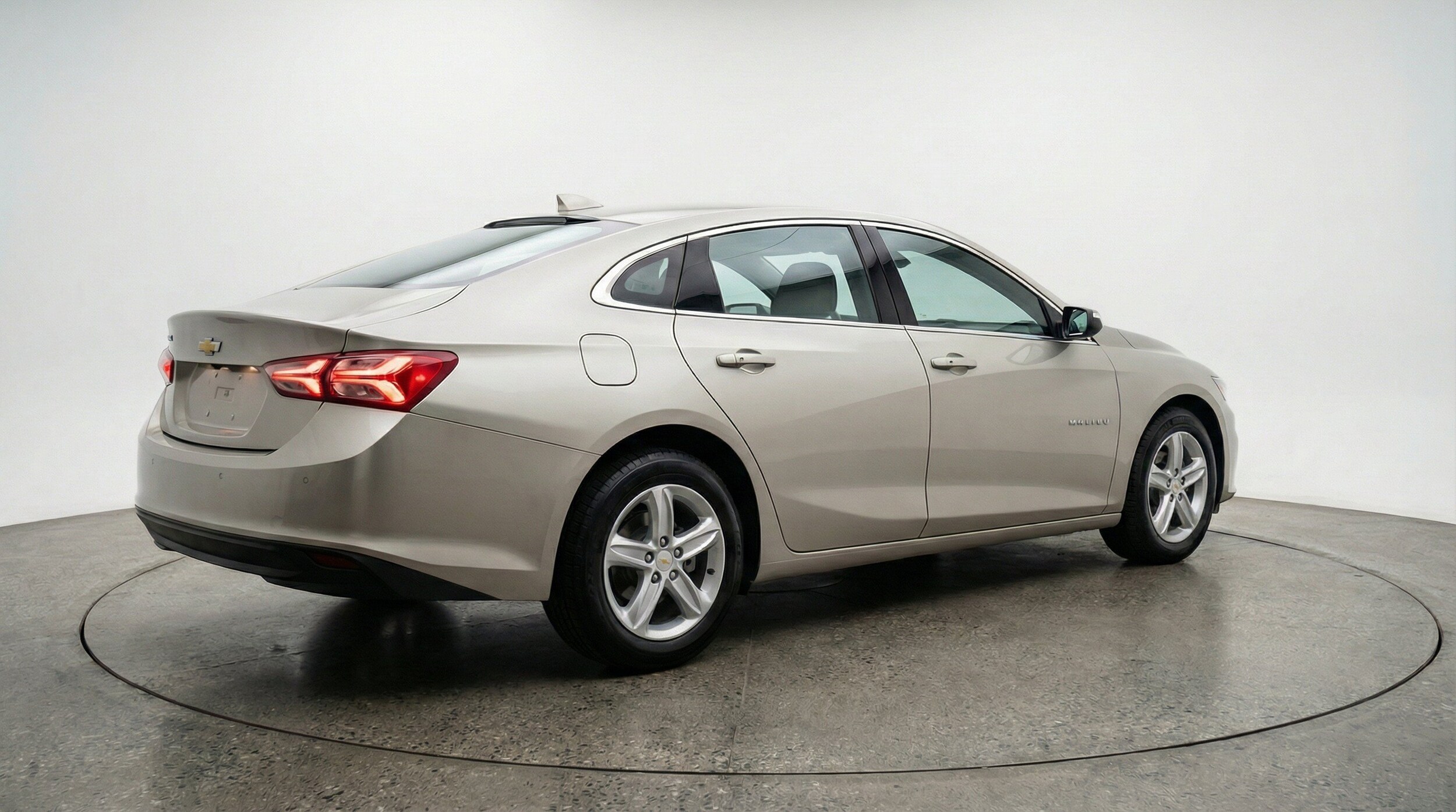 Thumbnail: 2024 Chevrolet Malibu - 9