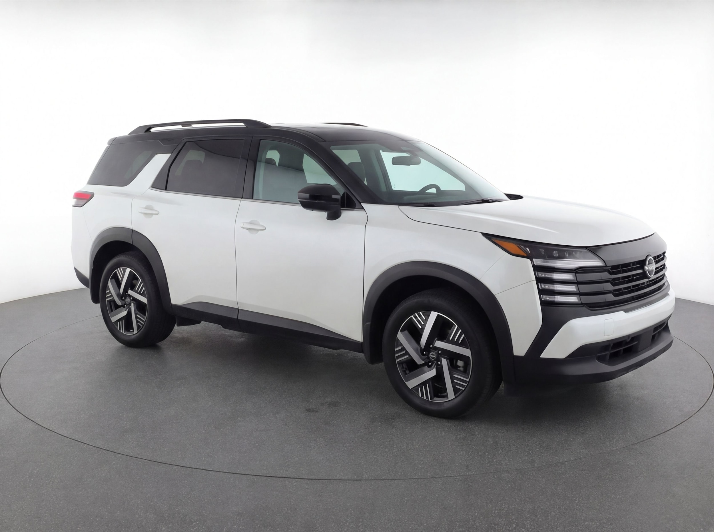 Thumbnail: 2025 Nissan Kicks - 1