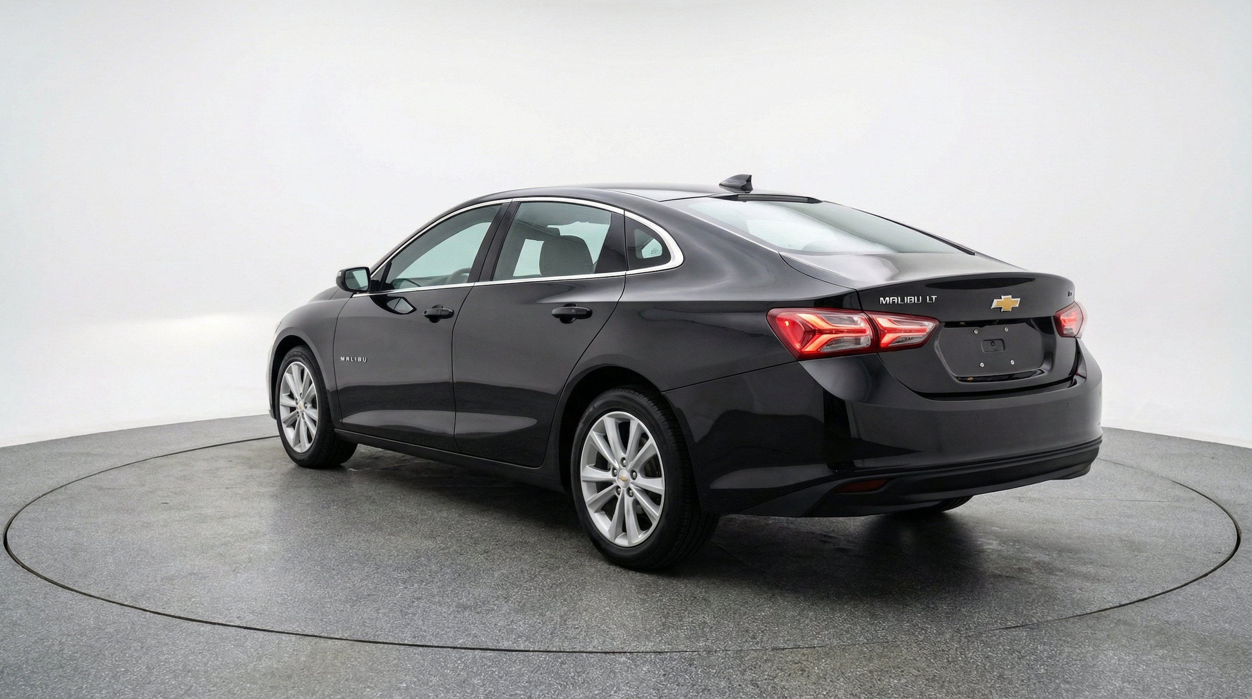 Thumbnail: 2024 Chevrolet Malibu - 6