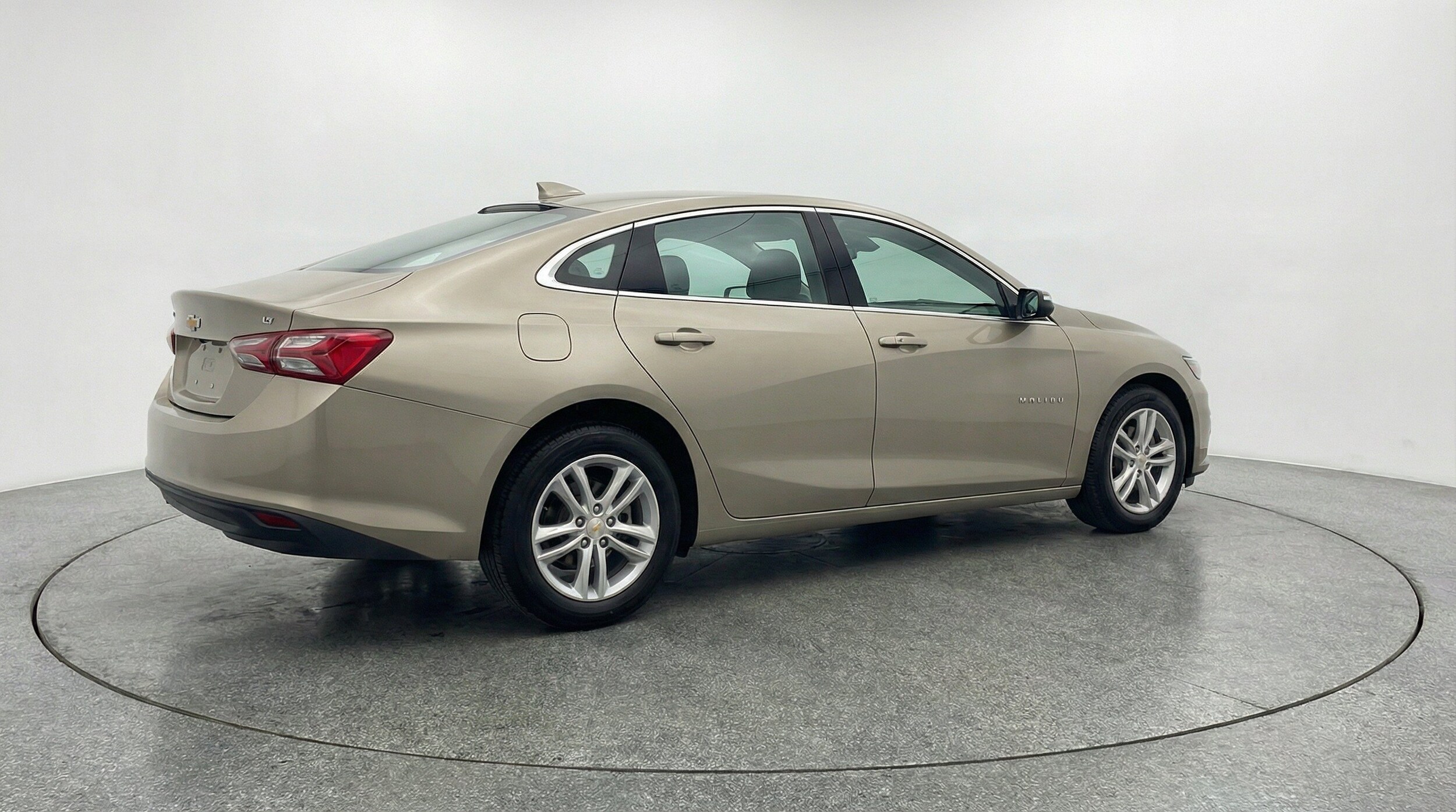 Thumbnail: 2024 Chevrolet Malibu - 9