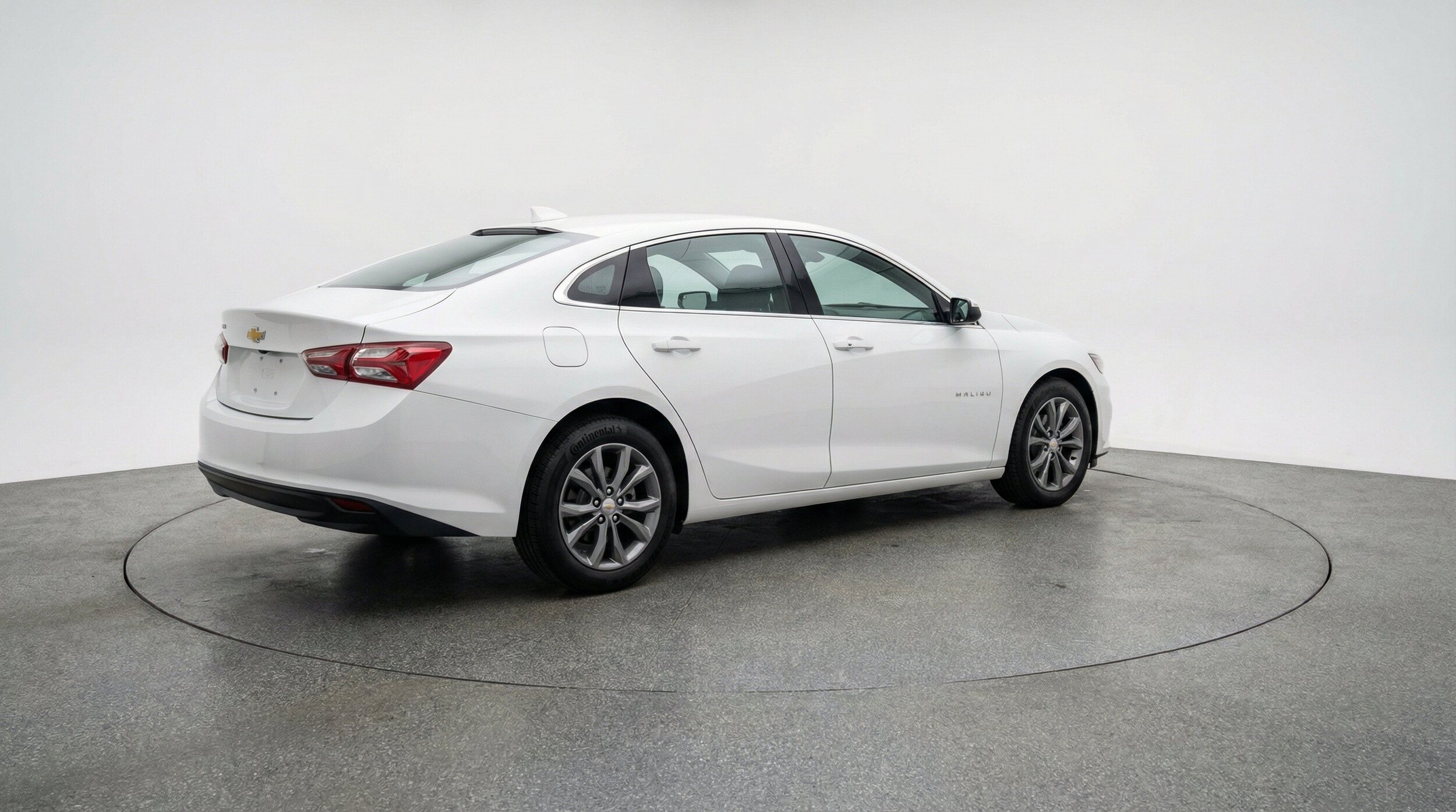 Thumbnail: 2024 Chevrolet Malibu - 9