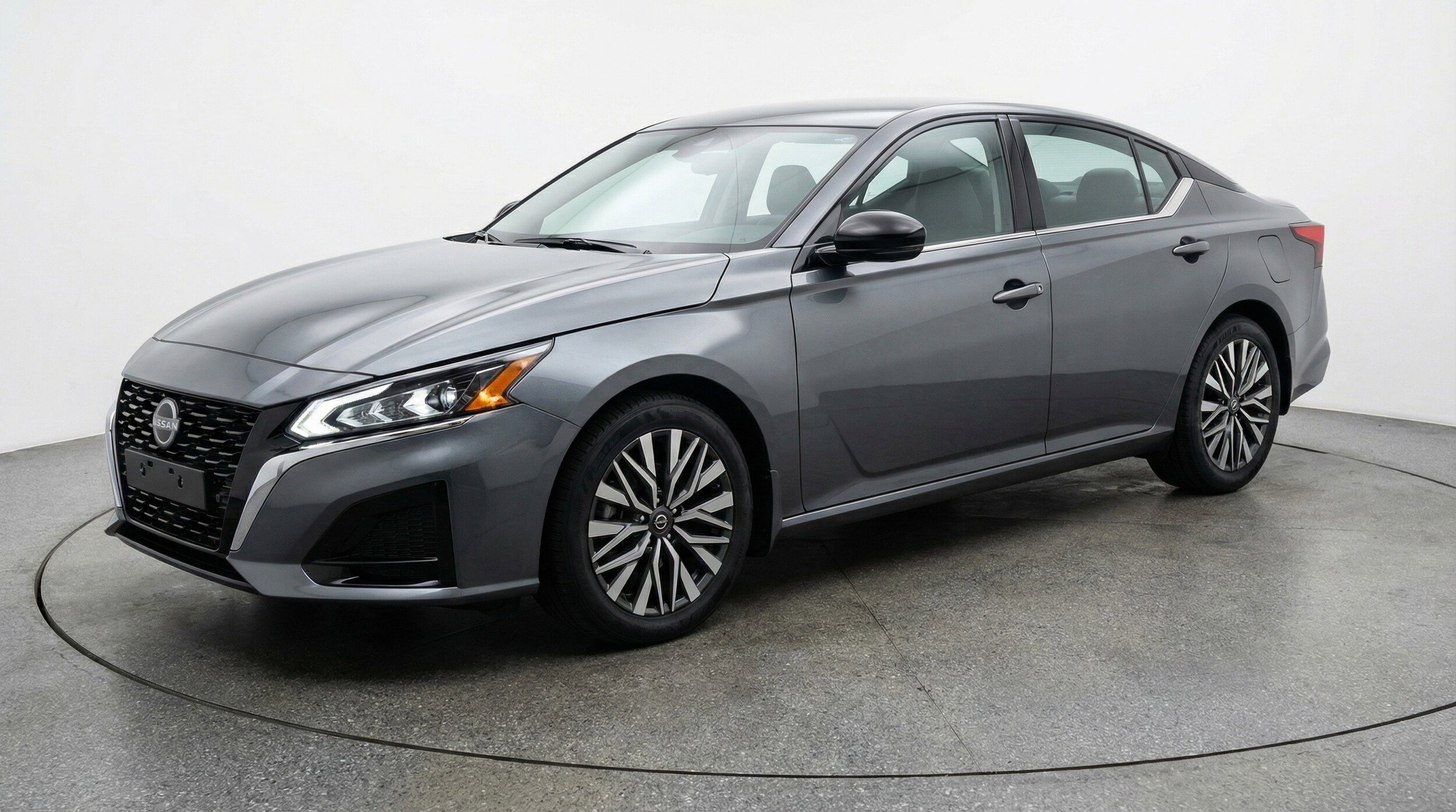 Thumbnail: 2025 Nissan Altima - 3