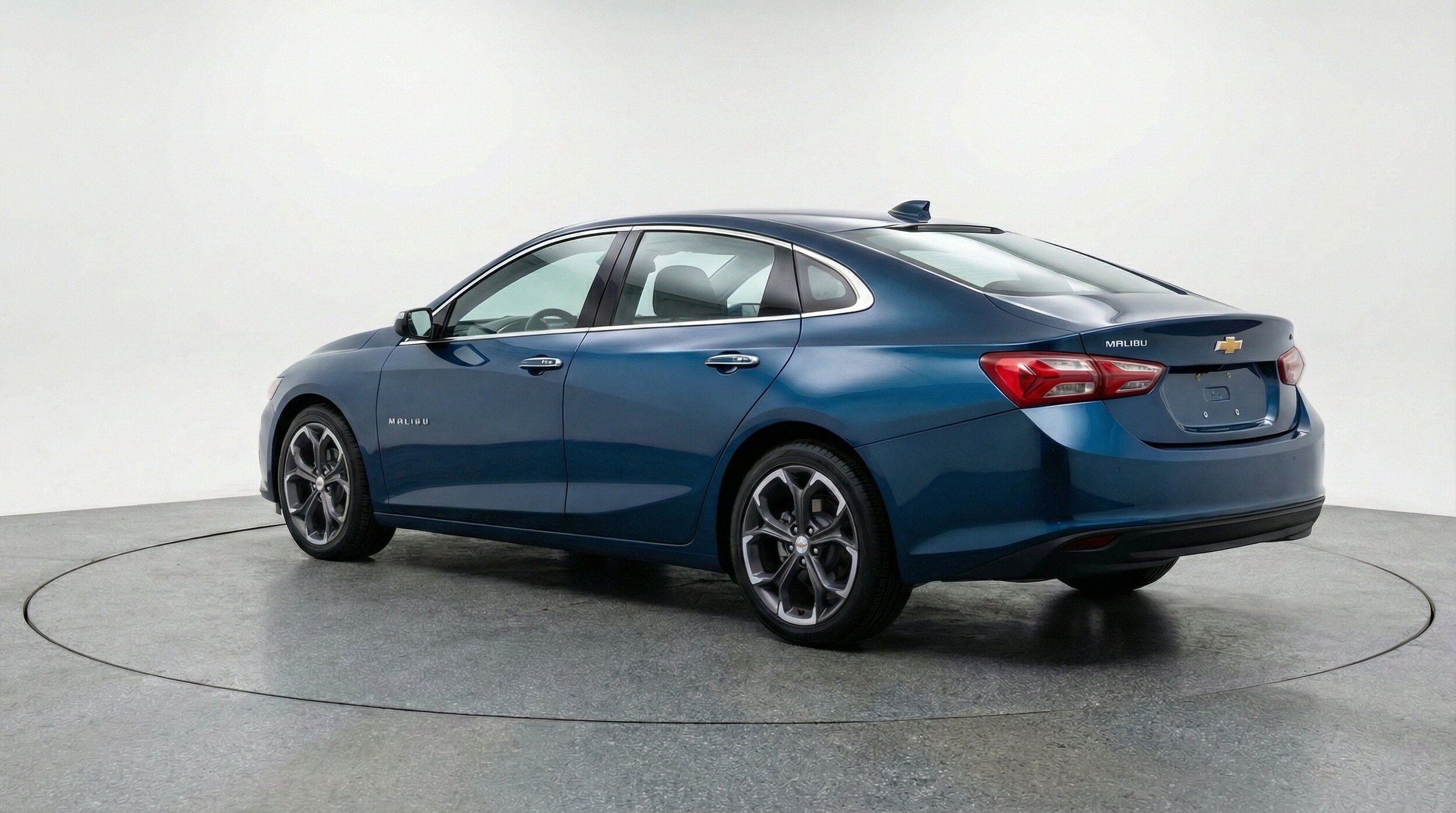 Thumbnail: 2024 Chevrolet Malibu - 6