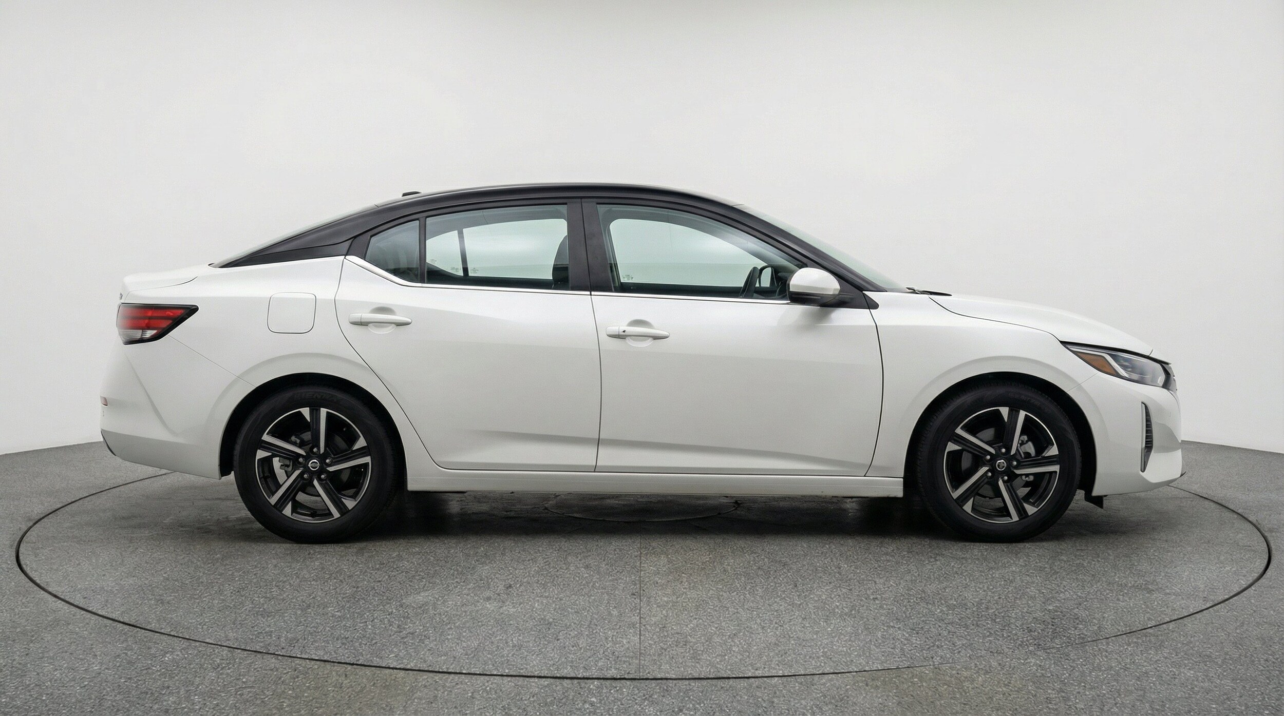 Thumbnail: 2025 Nissan Sentra - 11