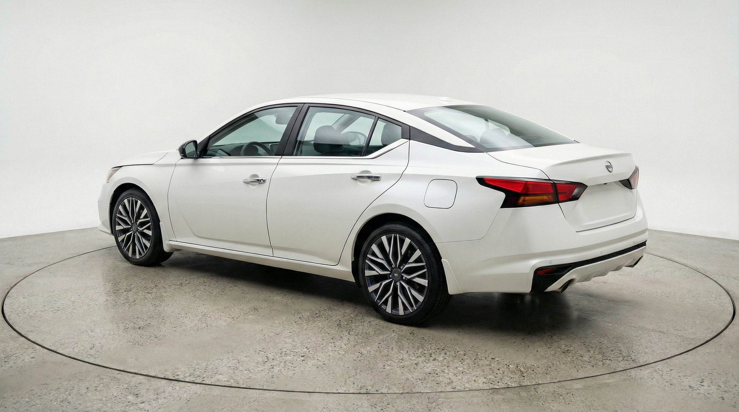 Thumbnail: 2025 Nissan Altima - 6