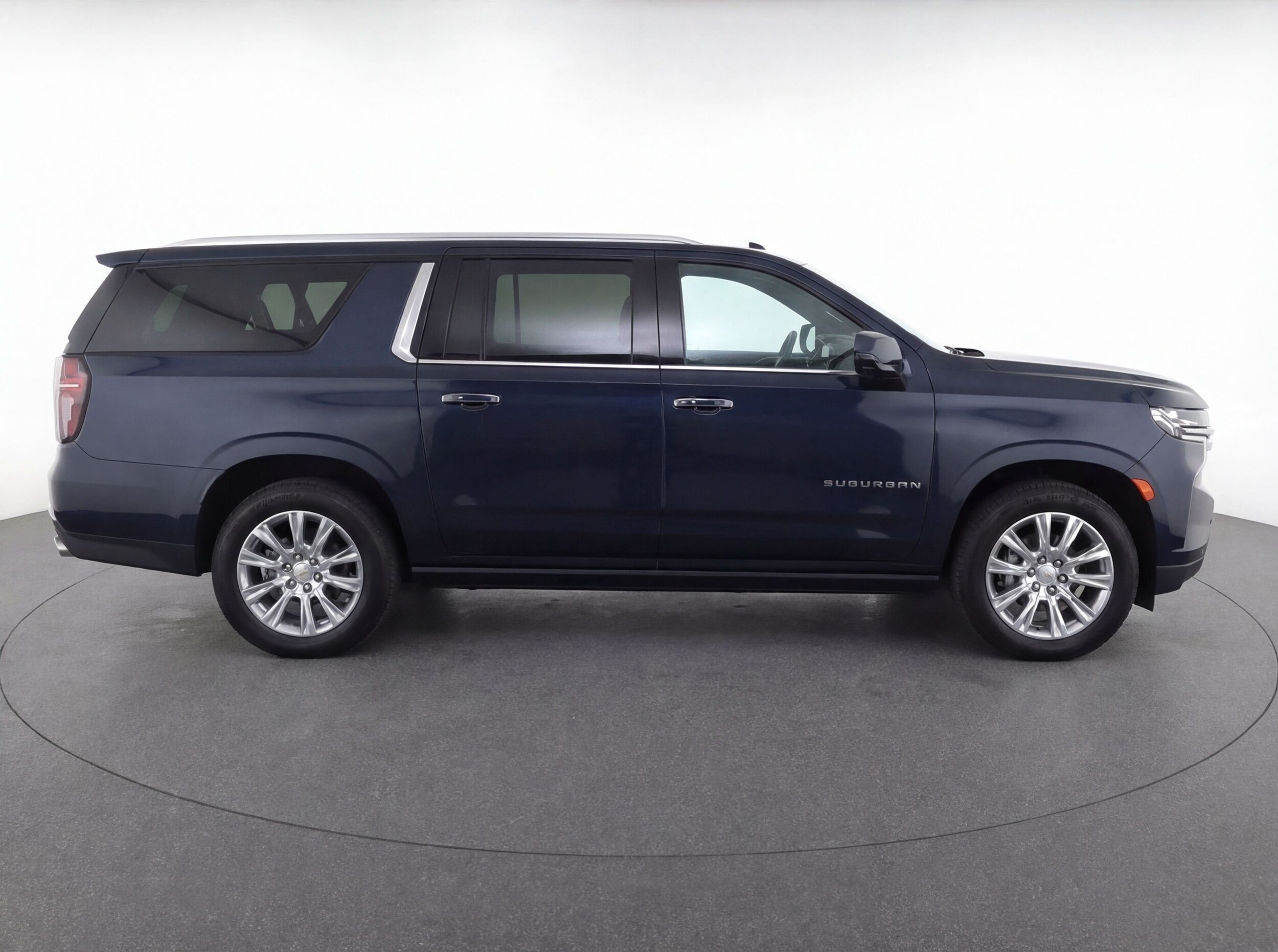 Thumbnail: 2023 Chevrolet Suburban - 11