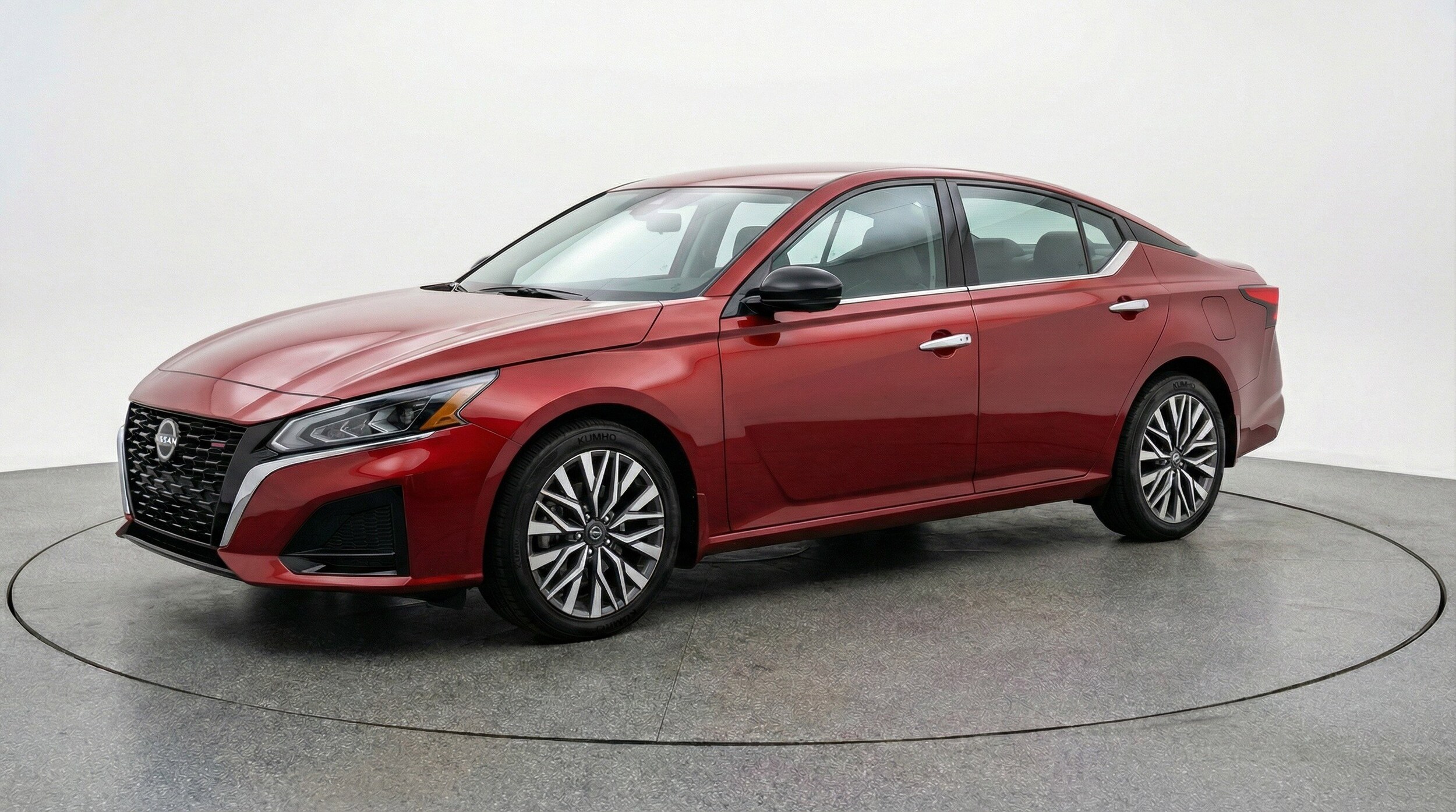 Thumbnail: 2025 Nissan Altima - 3