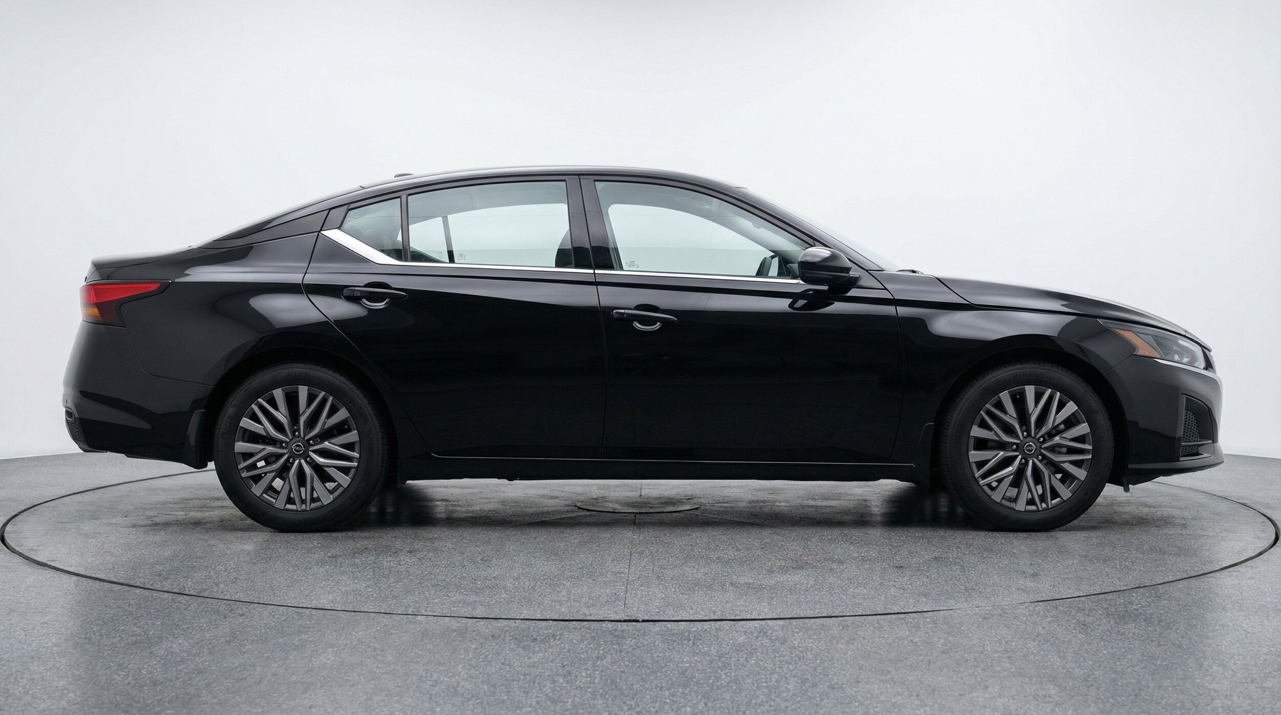 Thumbnail: 2025 Nissan Altima - 11