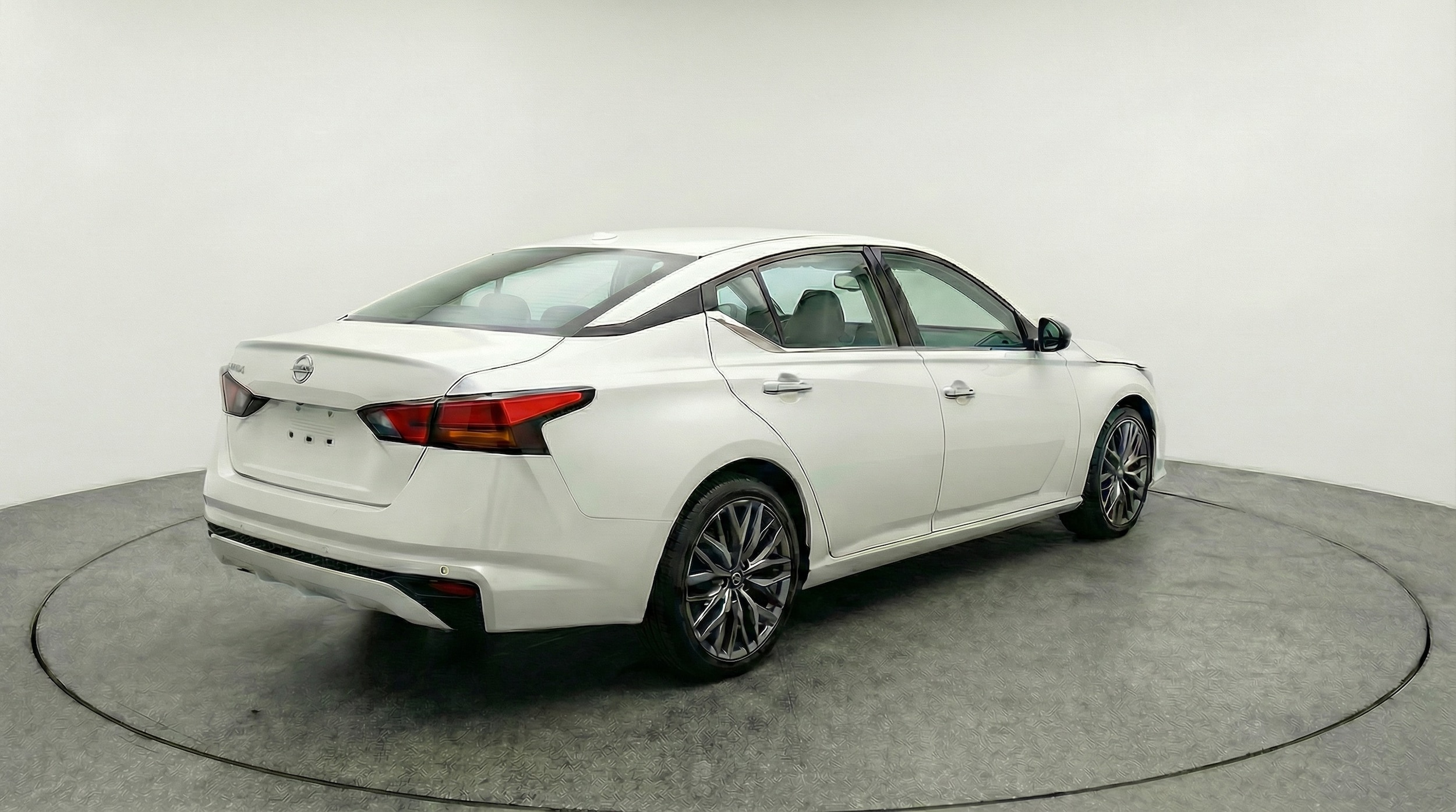 Thumbnail: 2025 Nissan Altima - 7