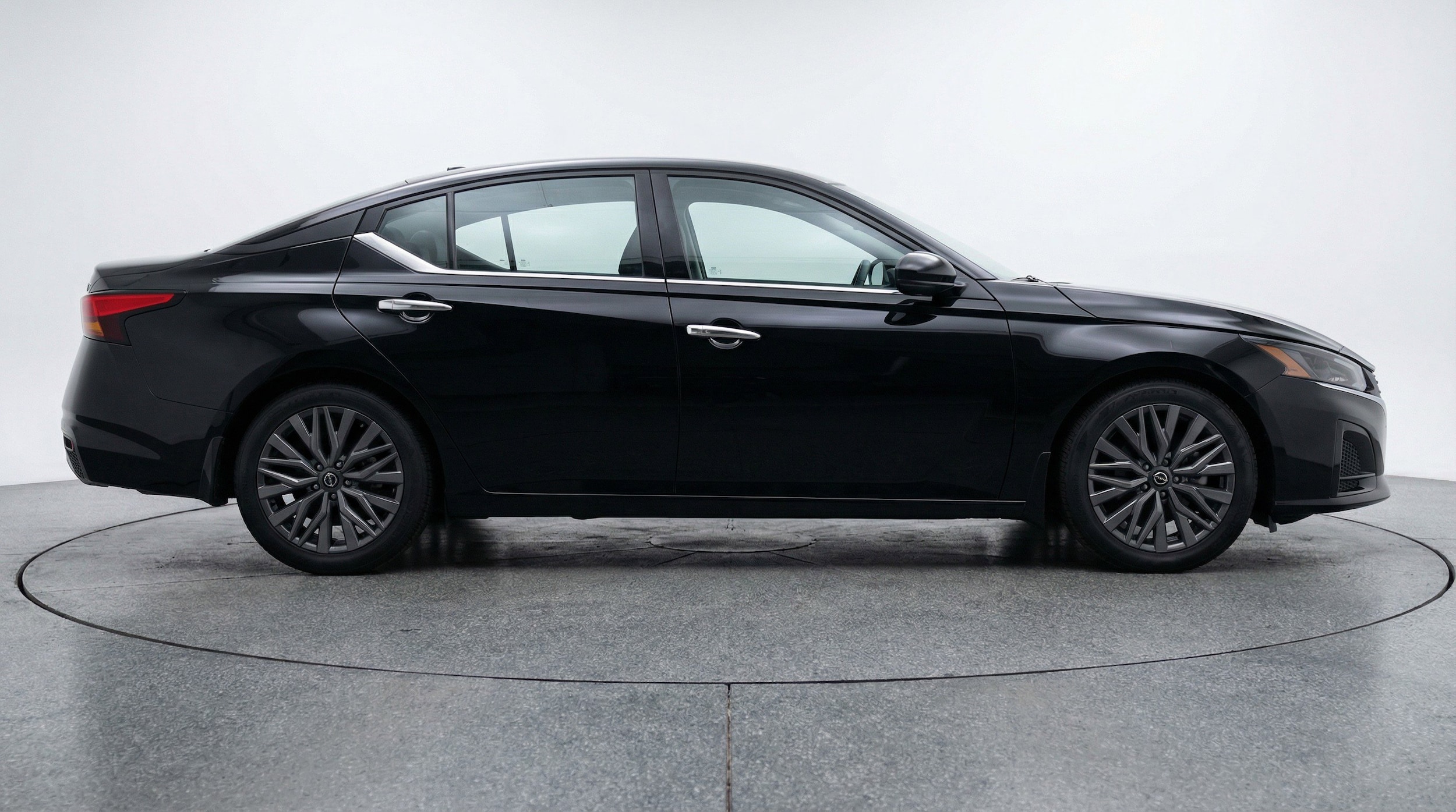 Thumbnail: 2025 Nissan Altima - 11