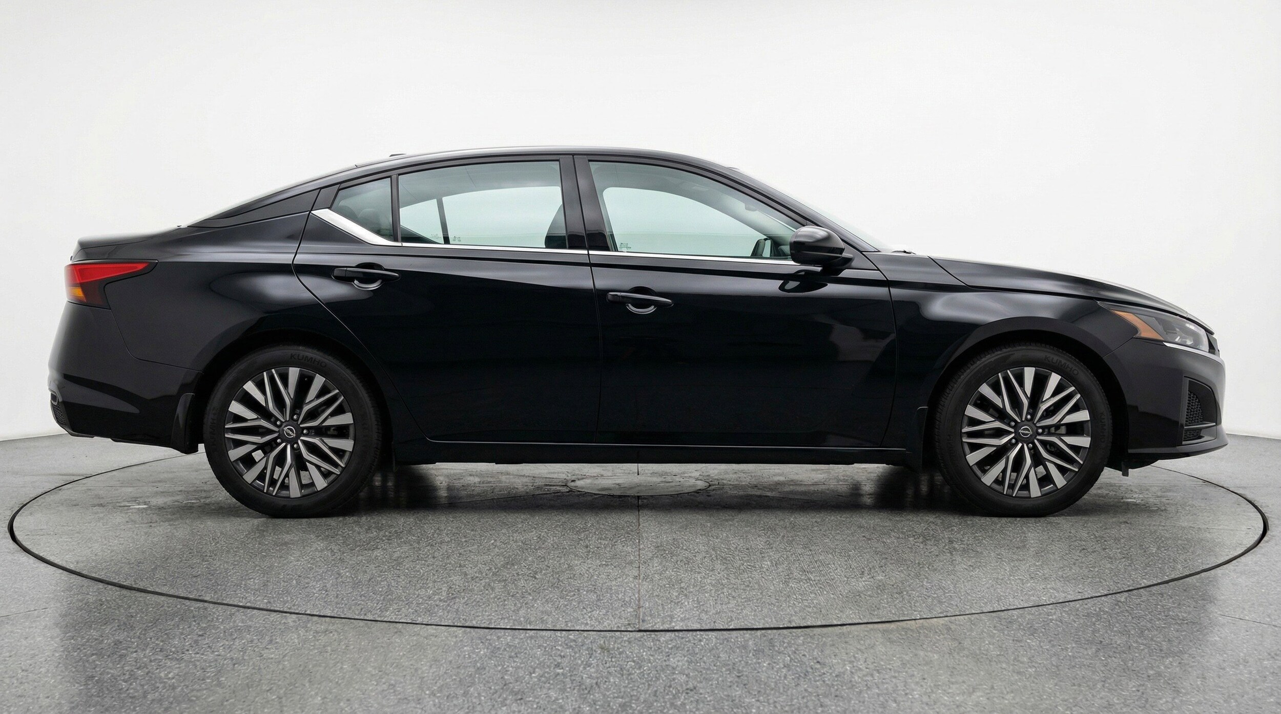Thumbnail: 2025 Nissan Altima - 11