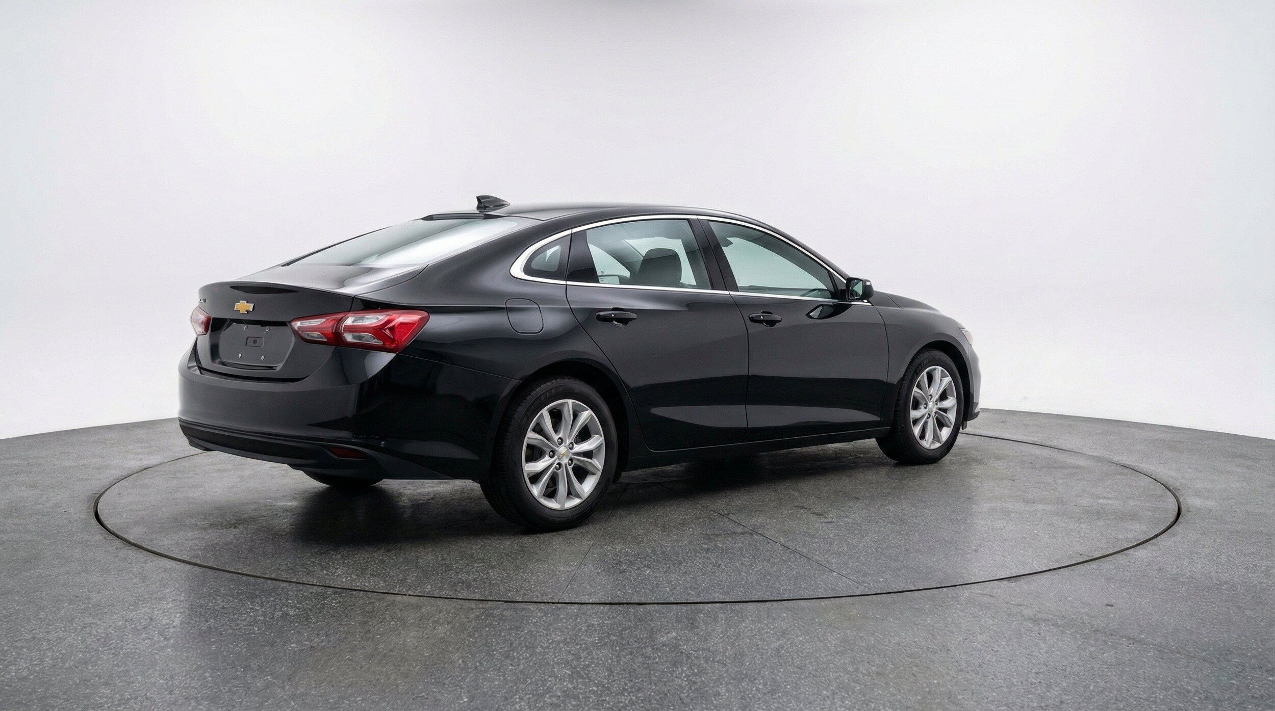 Thumbnail: 2024 Chevrolet Malibu - 9