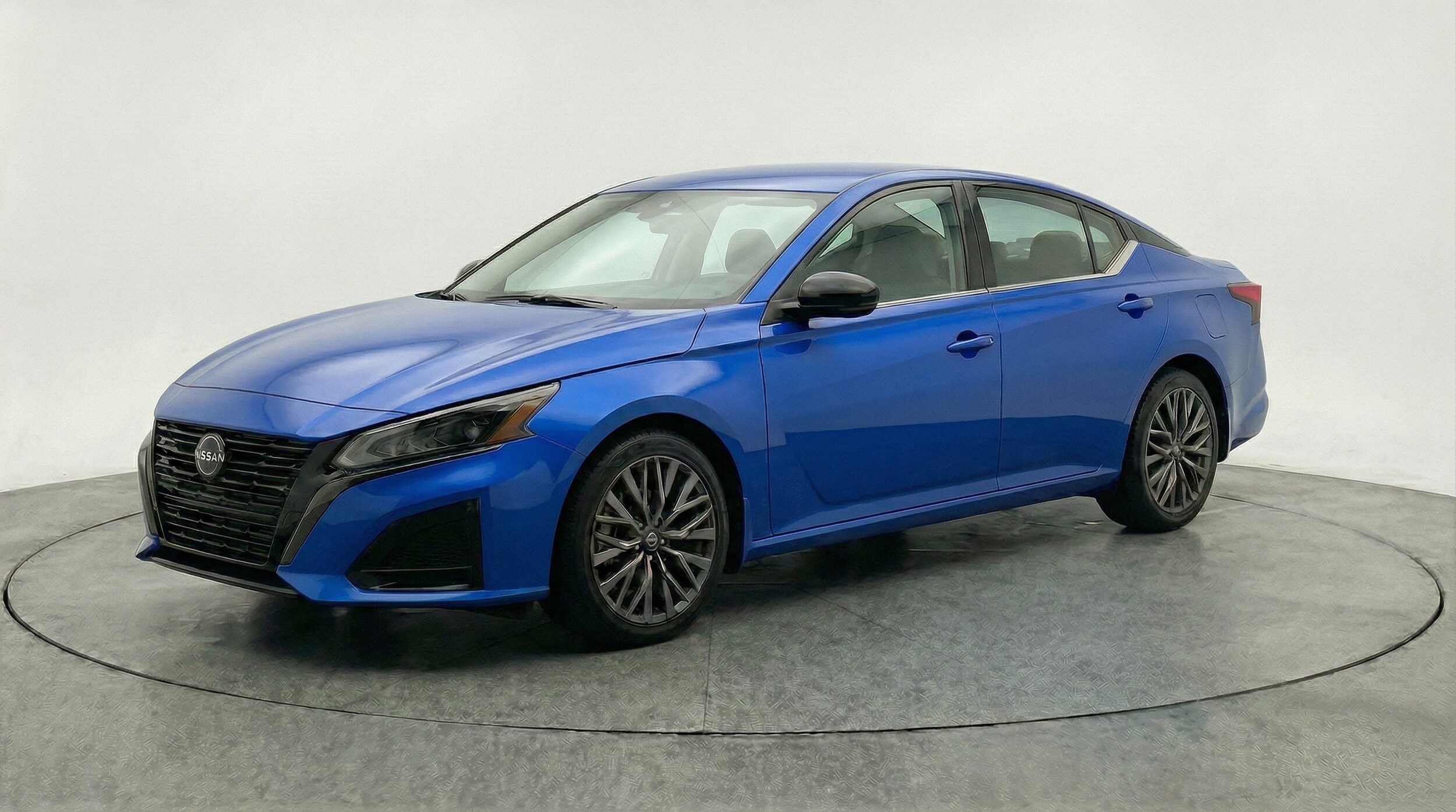 Thumbnail: 2025 Nissan Altima - 3